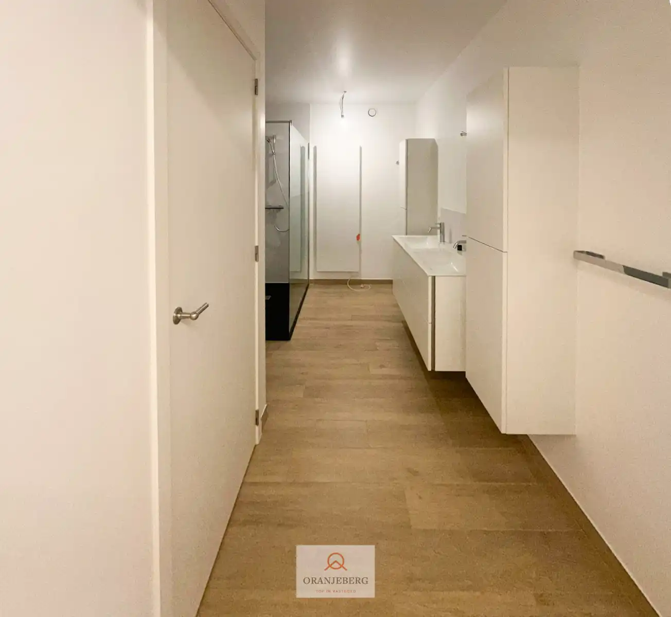 Parkappartement met 3 slps en ondergrondse staanplaats foto 13
