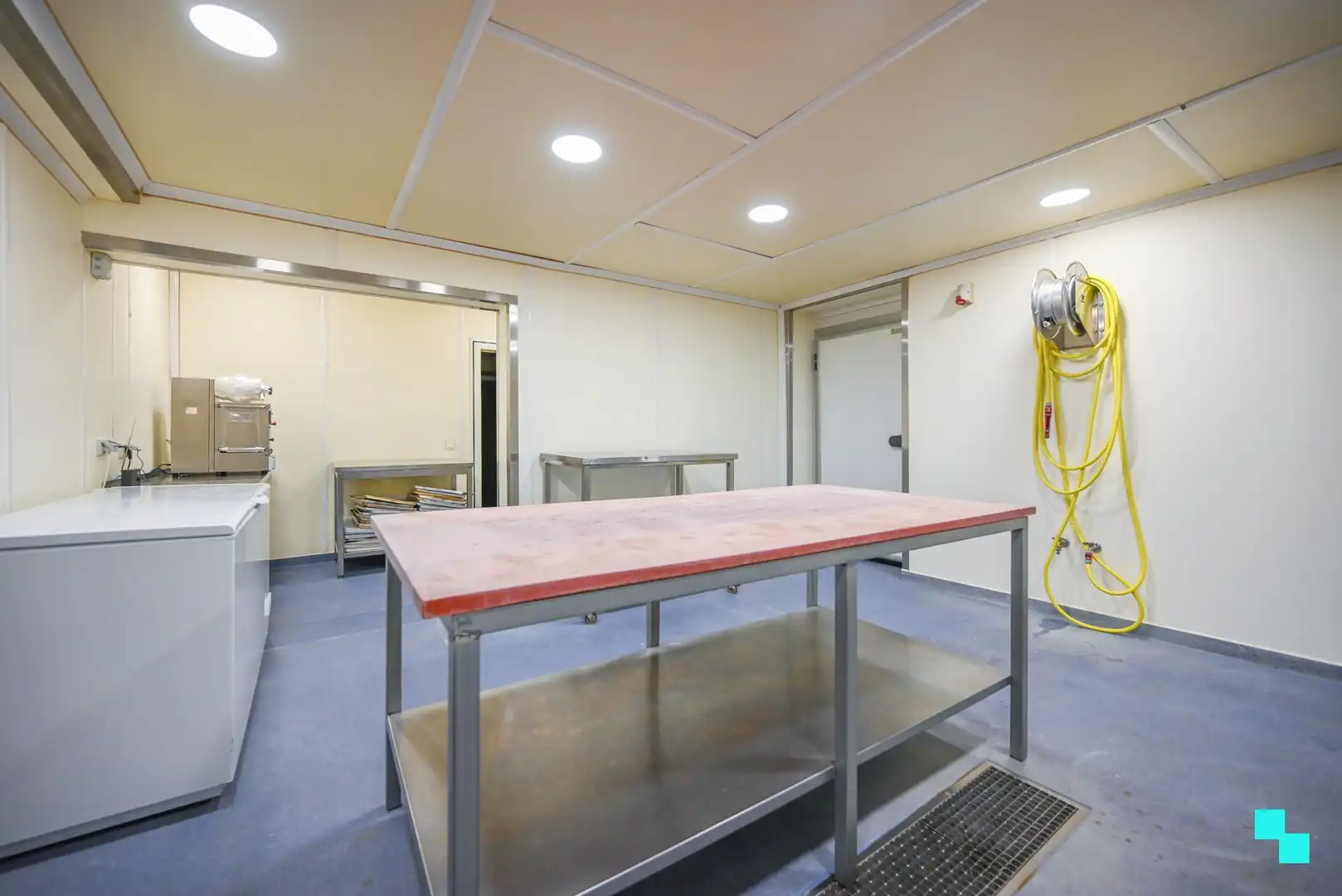 Multifunctionele handelszaak met loods en appartement in Anzegem! foto 13