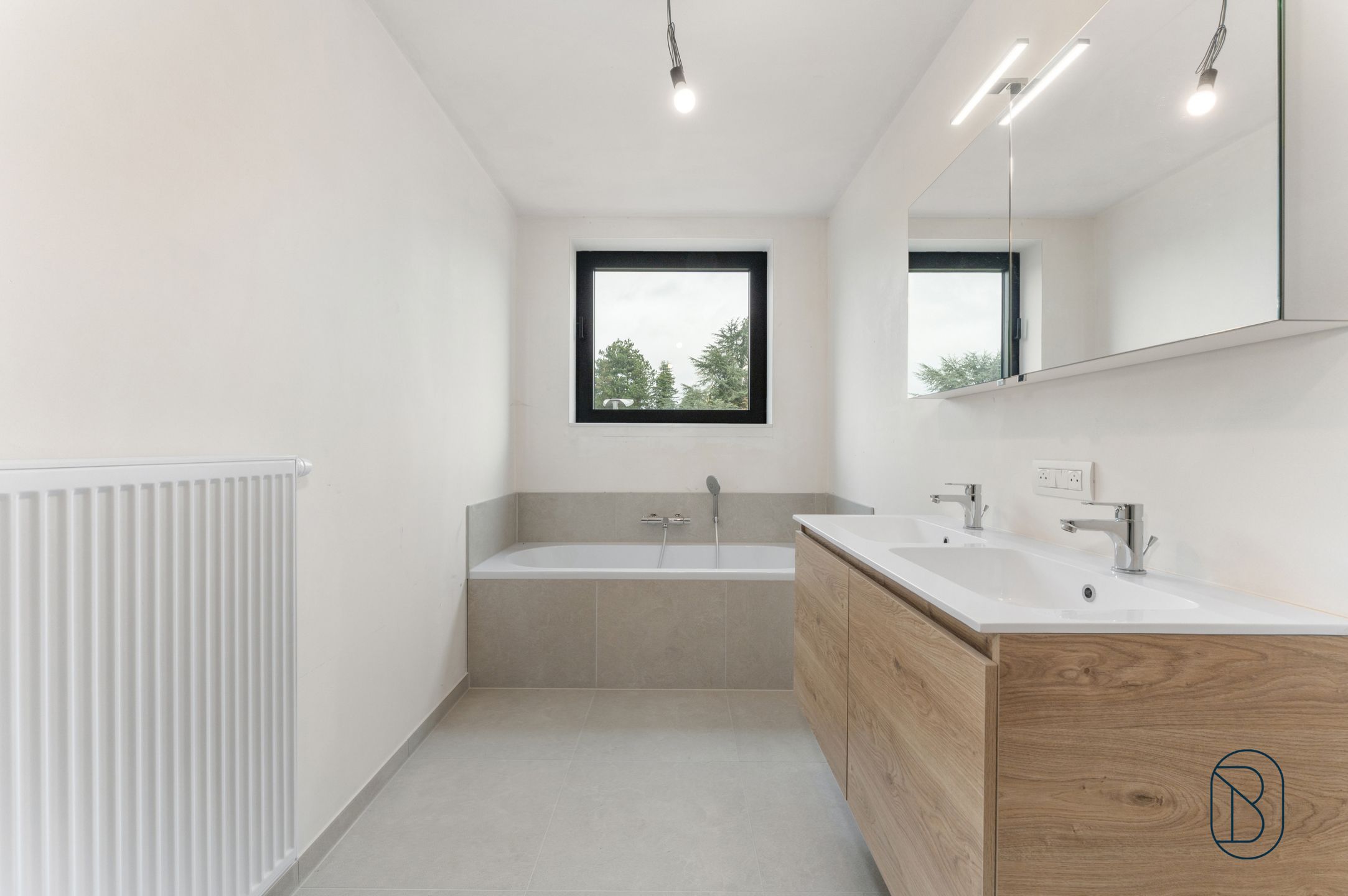 Nieuwbouwwoning met zonnepanelen, zuidgerichte tuin in Marke foto 19