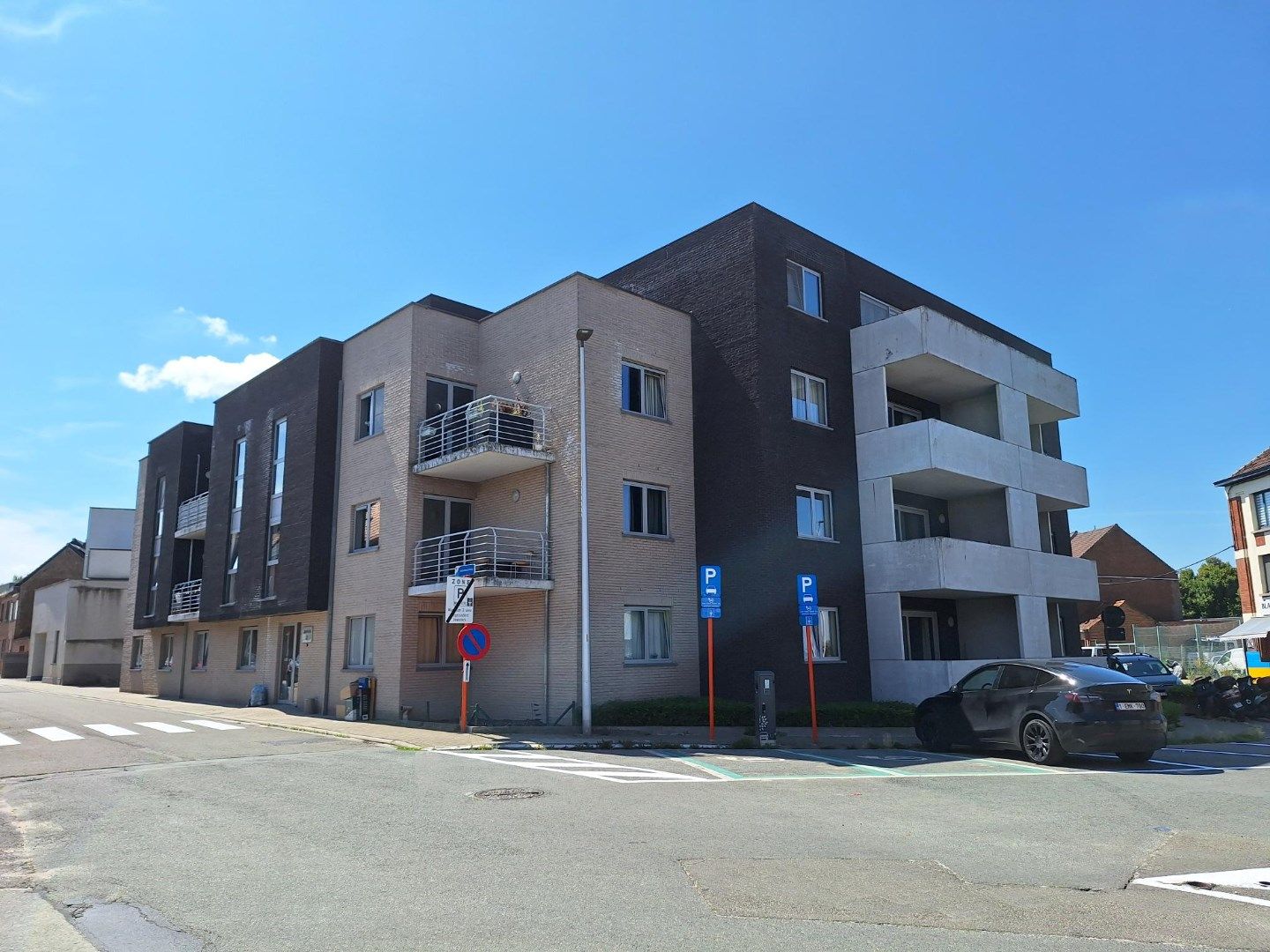 Modern appartement met 2 slaapkamers en terras - optioneel garagebox foto 1