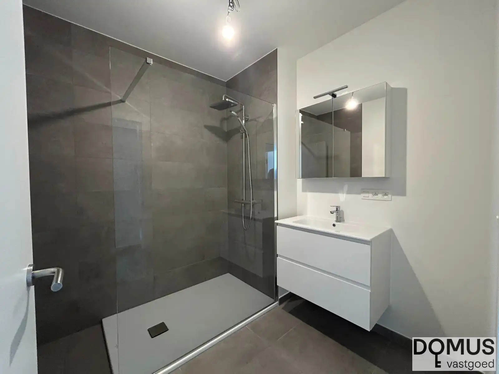 Nieuw, comfortabel en luxueus appartement foto 7