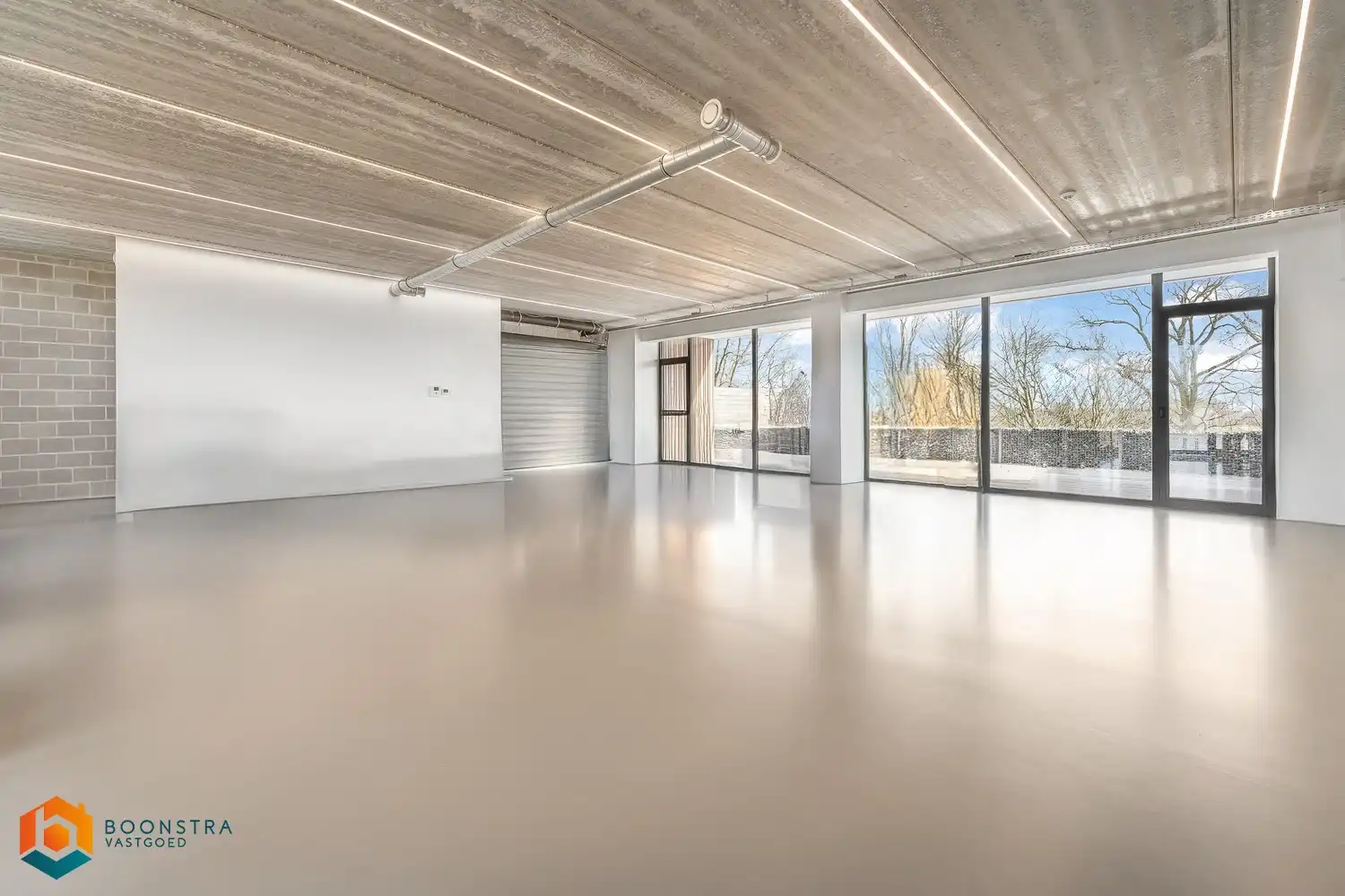 Kantoorruimte van 159 m² met ruim terras te Putte foto 2