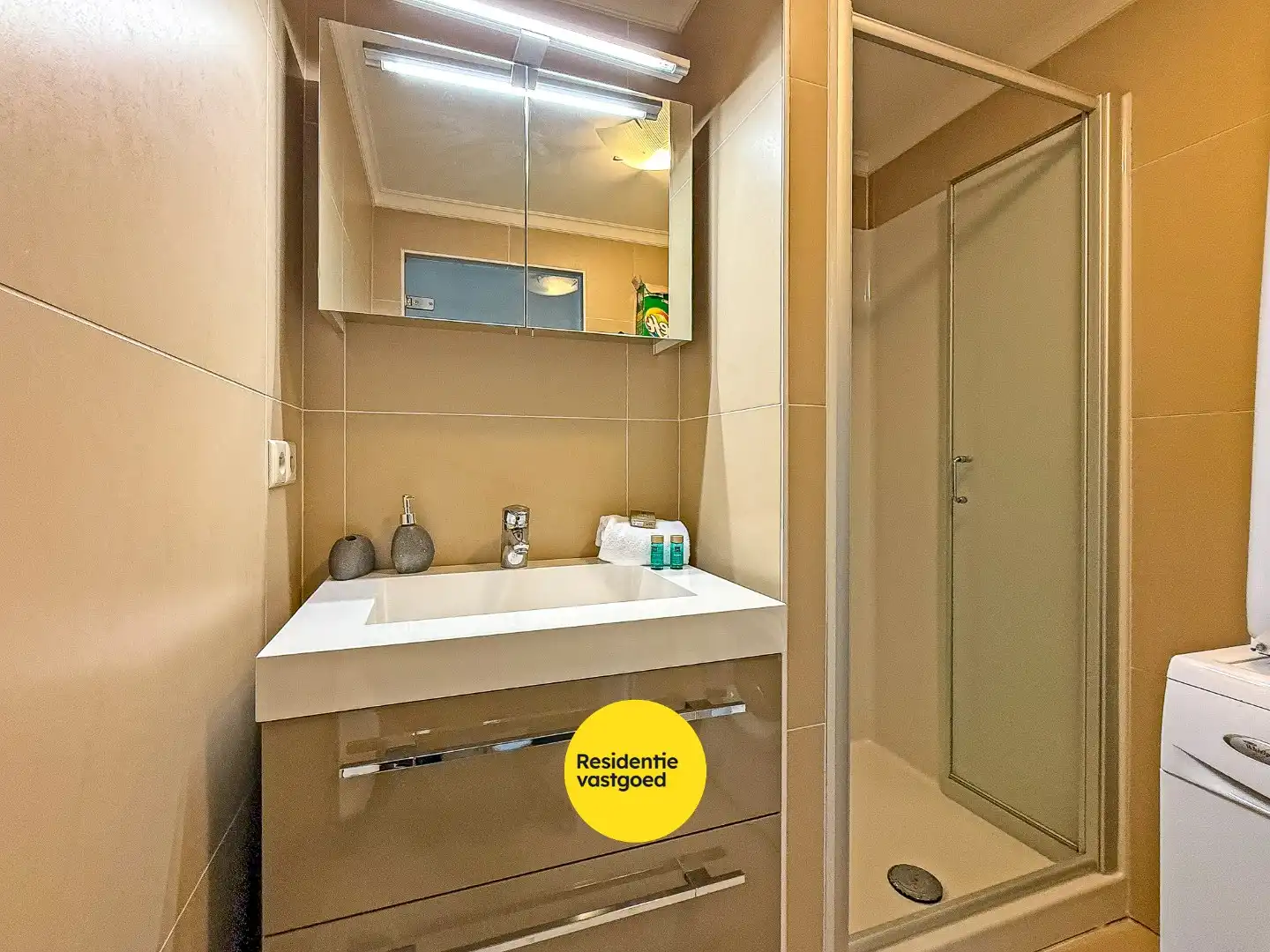 Appartement met 2 slaapkamers in Nieuwpoort Stad. foto 8