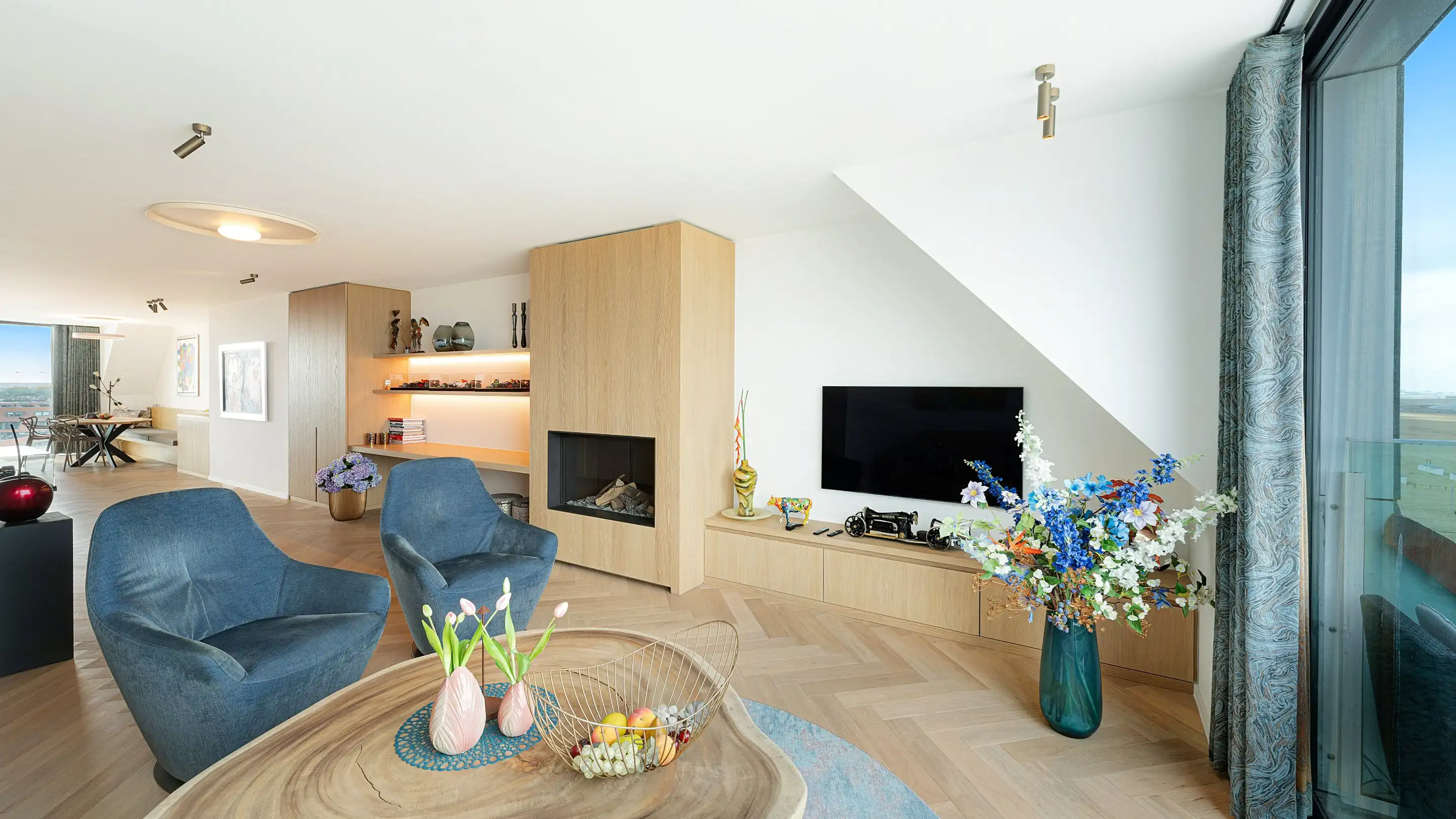 Exclusief en perfect afgewerkt appartement met unieke doorzichten op zee en het Knokse hinterland foto 4