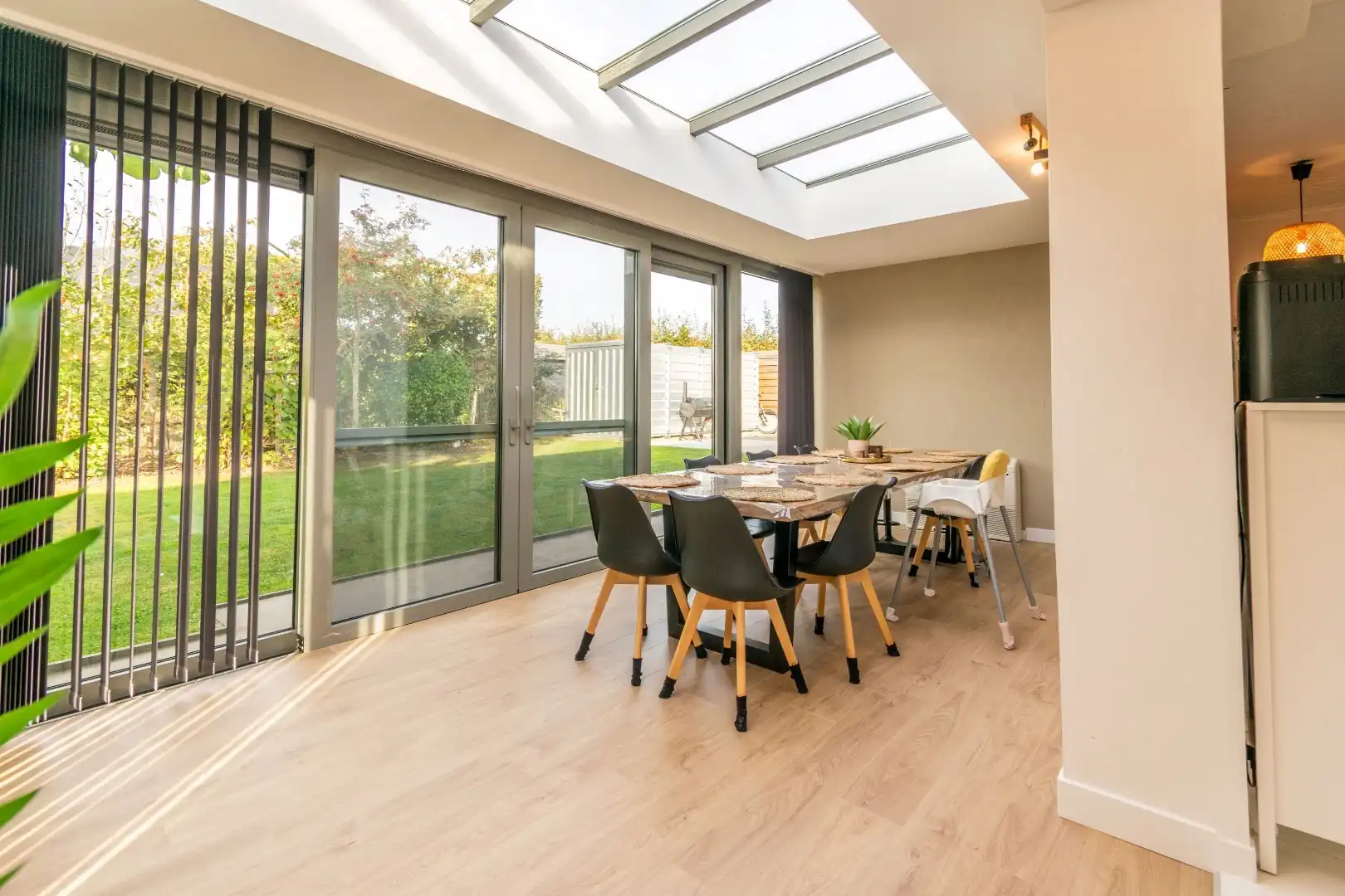 Een instapklare, heel aangename villa met oa. 3 grote slaapkamers! foto 6