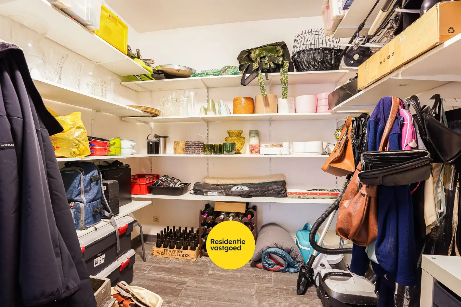 Ruime gezinswoning in doodlopende straat foto 10