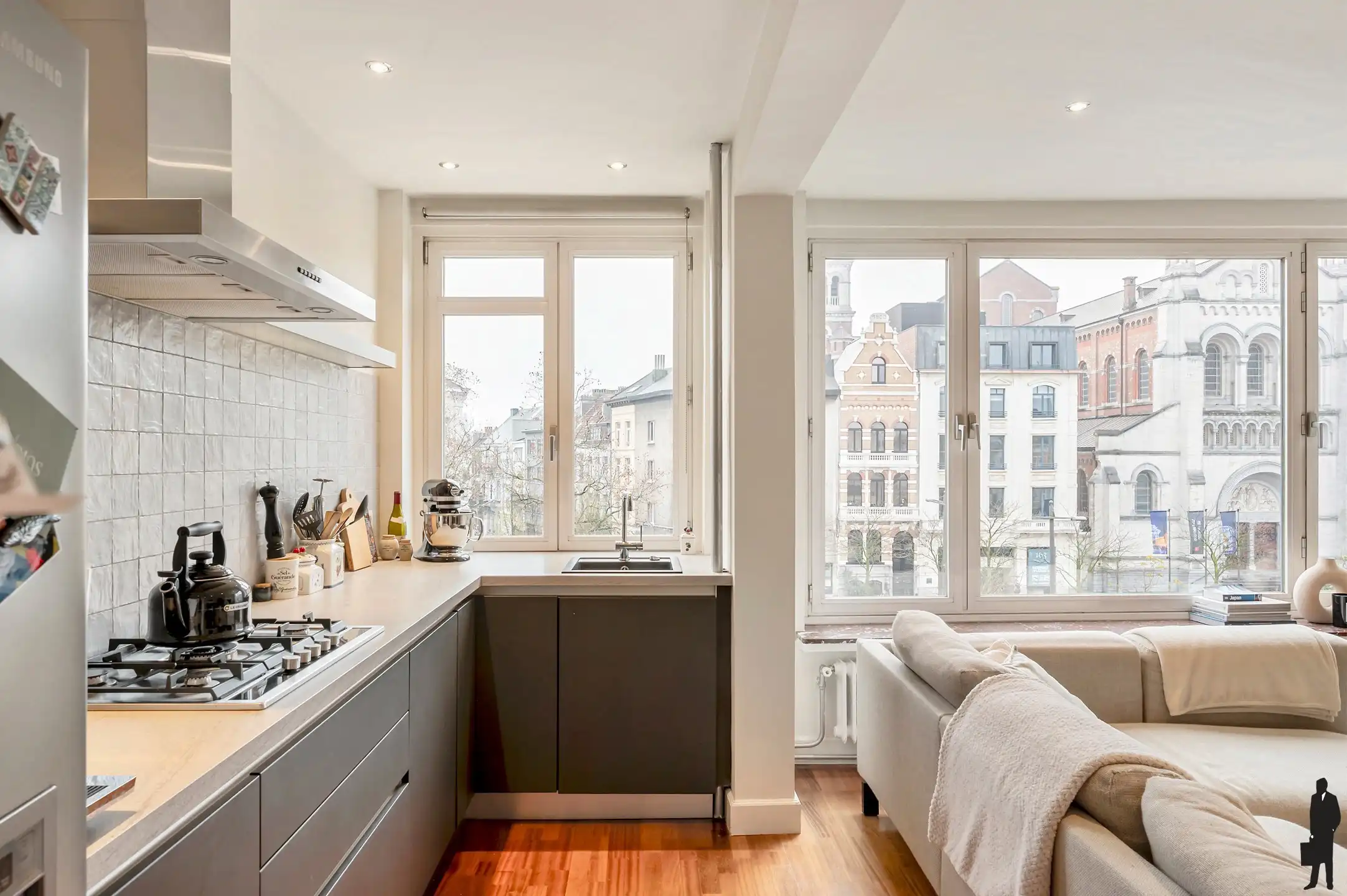 Zeer lichtrijk tweeslaapkamerappartement op ’t Zuid foto 3