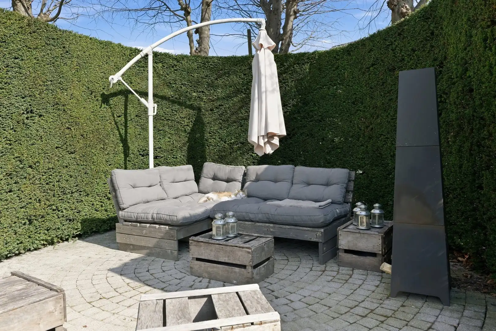 AUTHENTIEK HERENHUIS MET PRAKTIJKRUIMTE, TUIN EN GARAGE MET STALLEN IN HARTJE BORGLOON foto 46