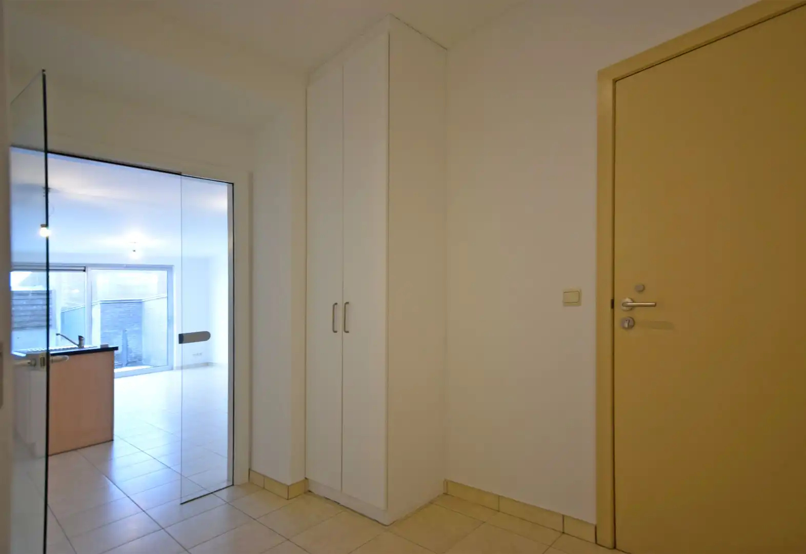 APPARTEMENT MET RUIM TERRAS EN GARAGE foto 2