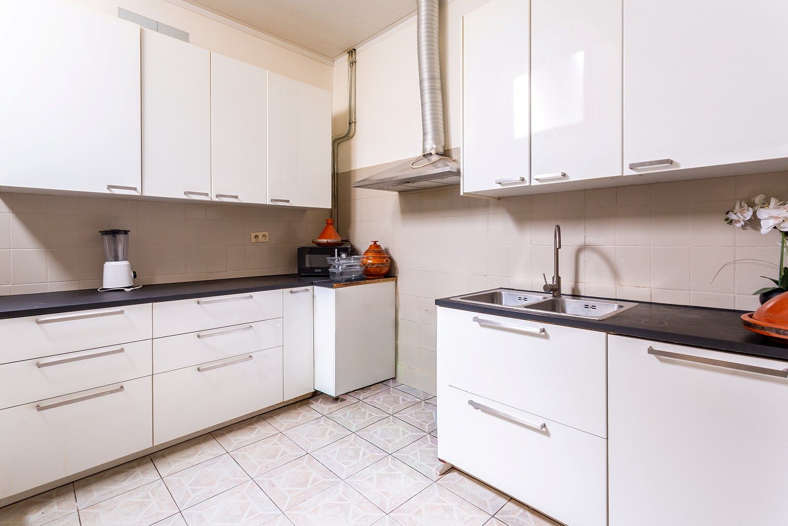 Woning met 6 slaapkamers, volledig naar eigen smaak renoveren foto 5