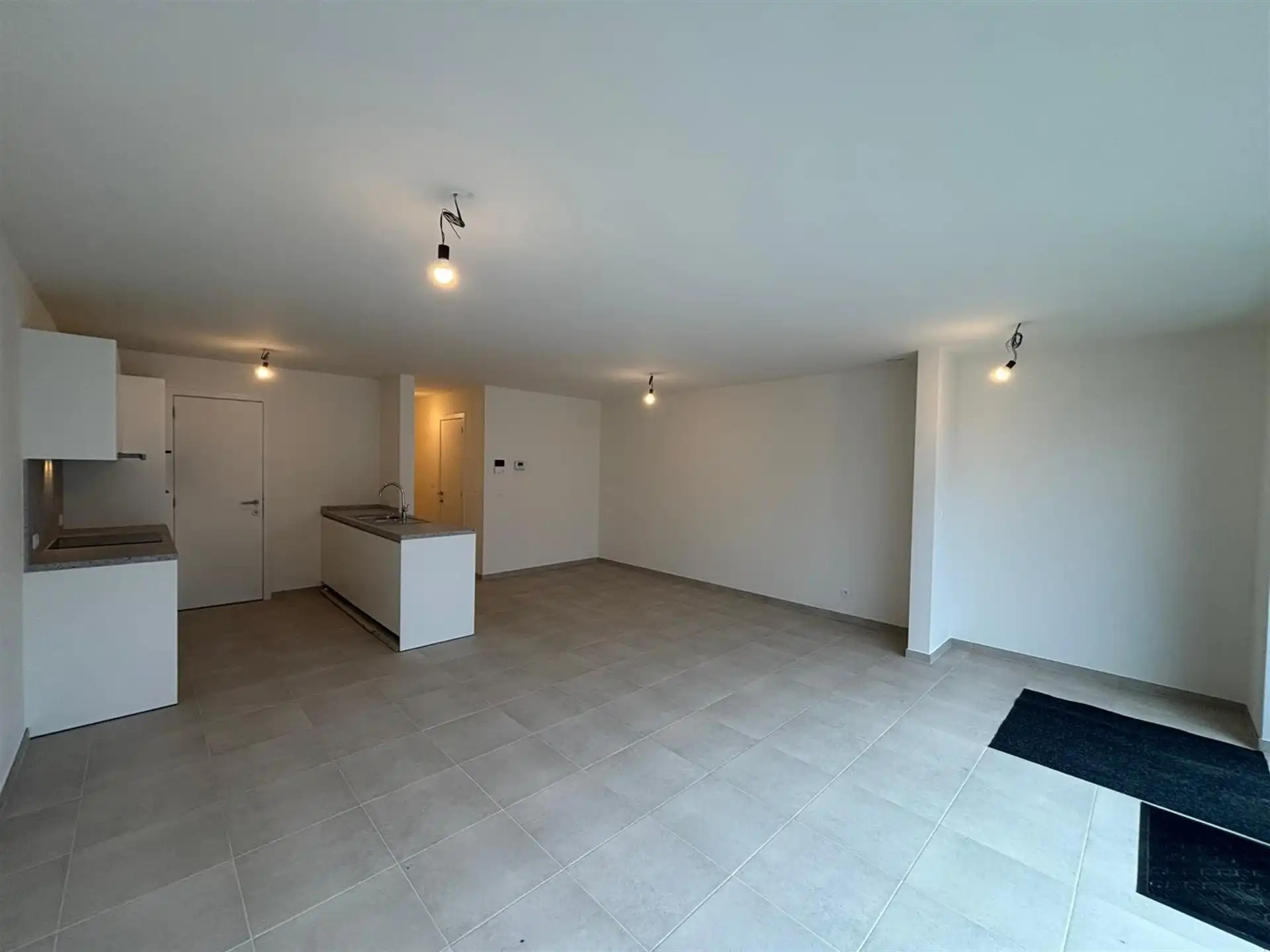 Modern gelijkvloers appartement met private tuin en ruime terrassen in Asse! foto 4
