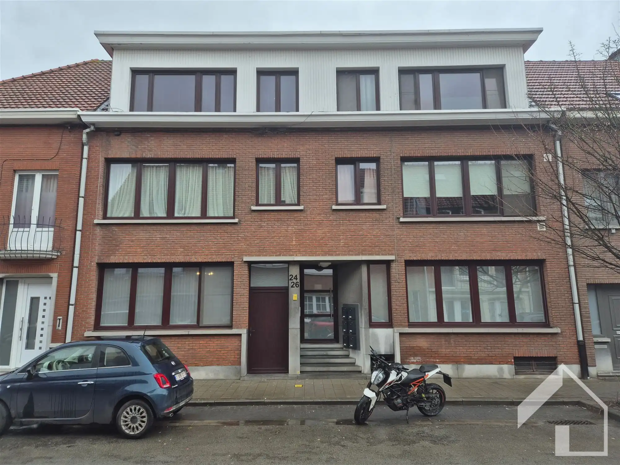 Gelijkvloersappartement op toplocatie met 1 slaapkamer en binnenkoer foto {{pictureIndex}}