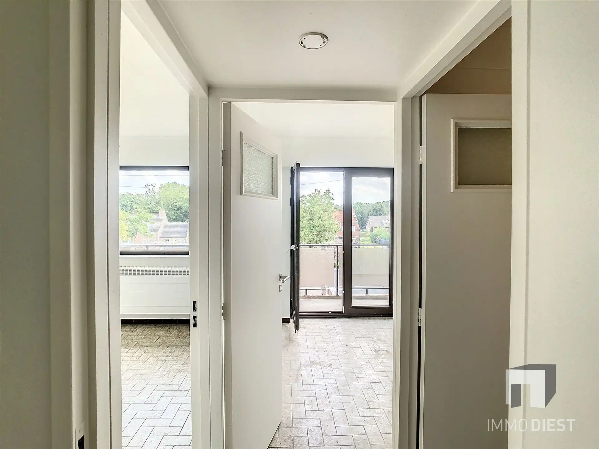 Gerenoveerd appartement met twee slaapkamers in het hartje van Hulst (Tessenderlo) foto 13