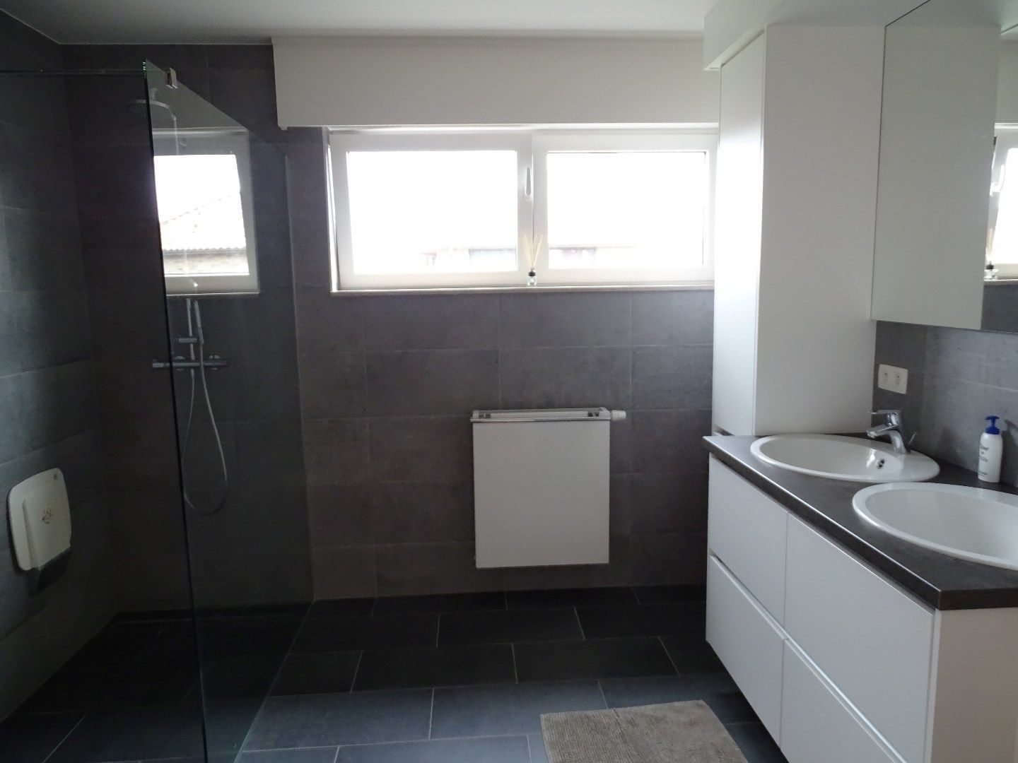 Goed gelegen instapklare woning! foto 10