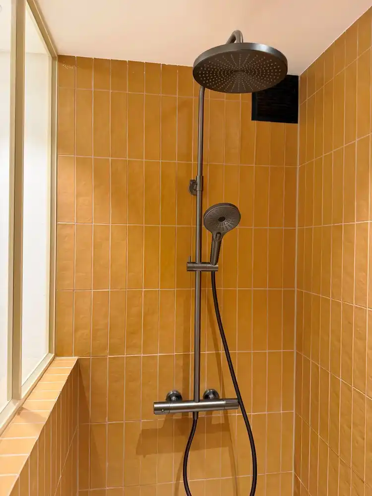 Bijzonder aantrekkelijk gerenoveerd appartement langs de Coupure met hoogwaardig gerenoveerd interieur en twee terrassen foto 18