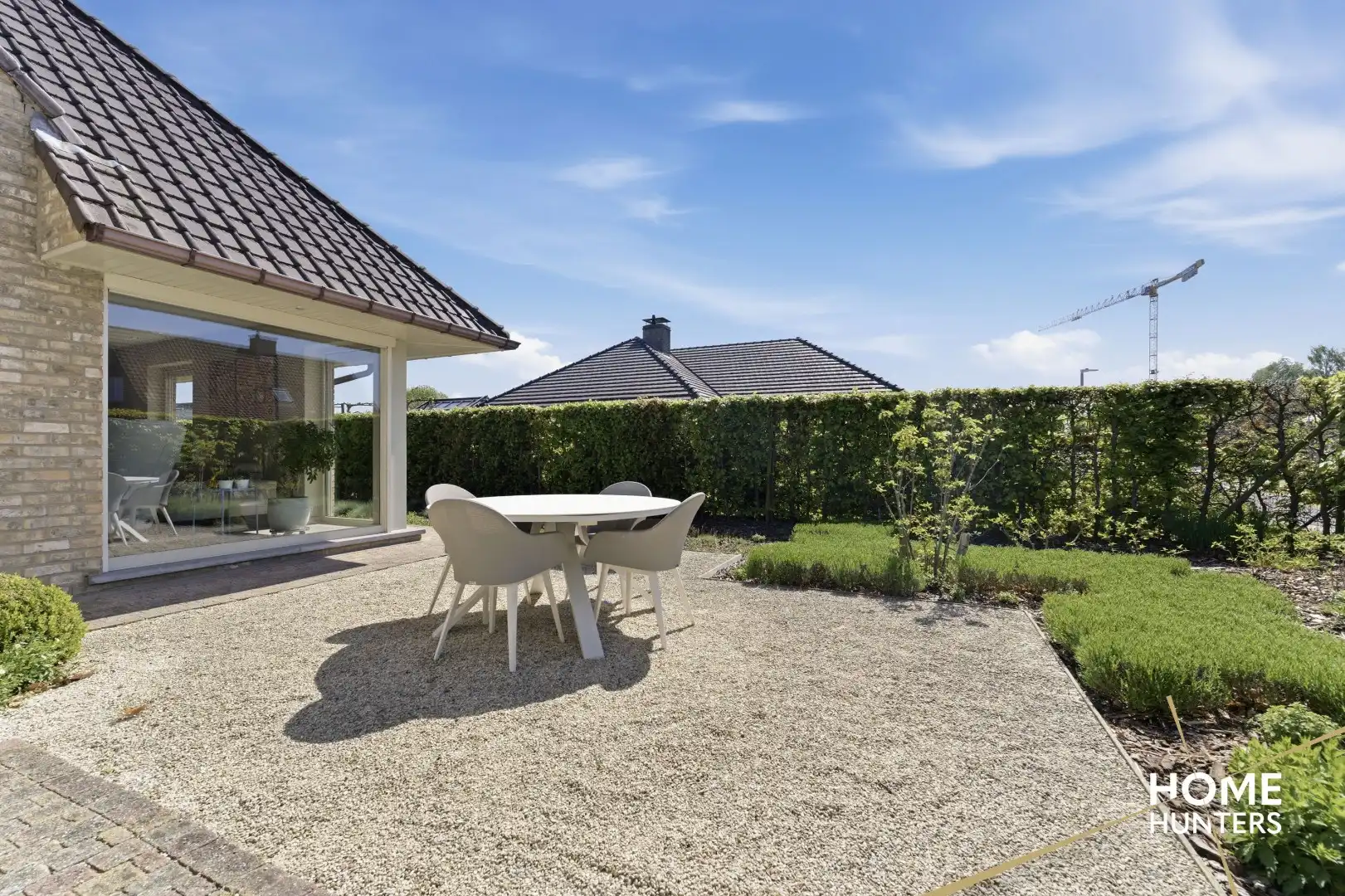 luxe villa met 4 slaapkamers, ruime tuin en een dubbele garage op een rustige locatie te Ieper foto 38