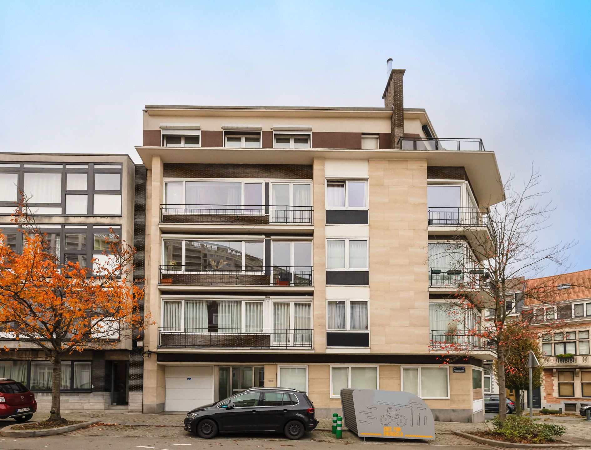 Zeer licht! Begane grond met 1 slaapkamer + bureau. foto 14