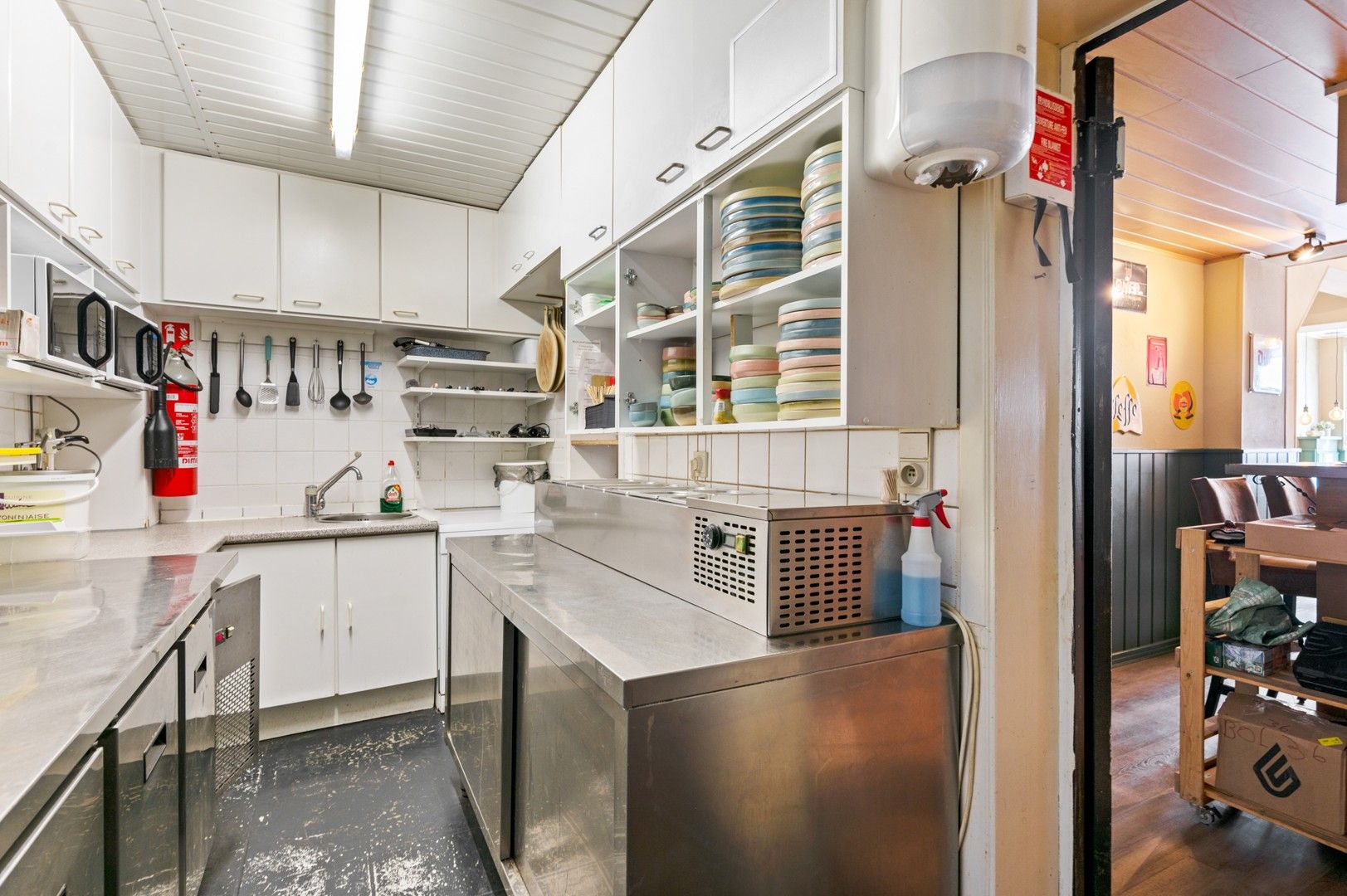 Handelsgelijkvloers en appartement in één geheel te Herentals foto 8