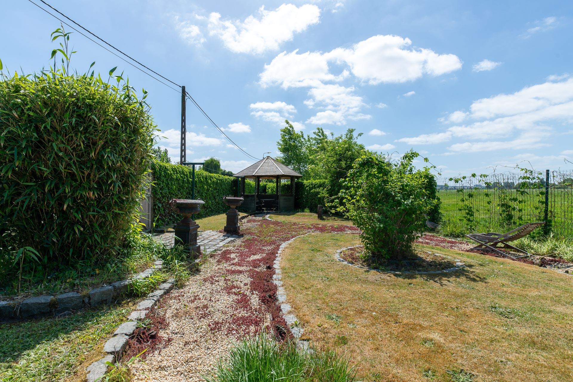 Unieke eigendom te koop met twee woningen en loods te Zingem foto 8