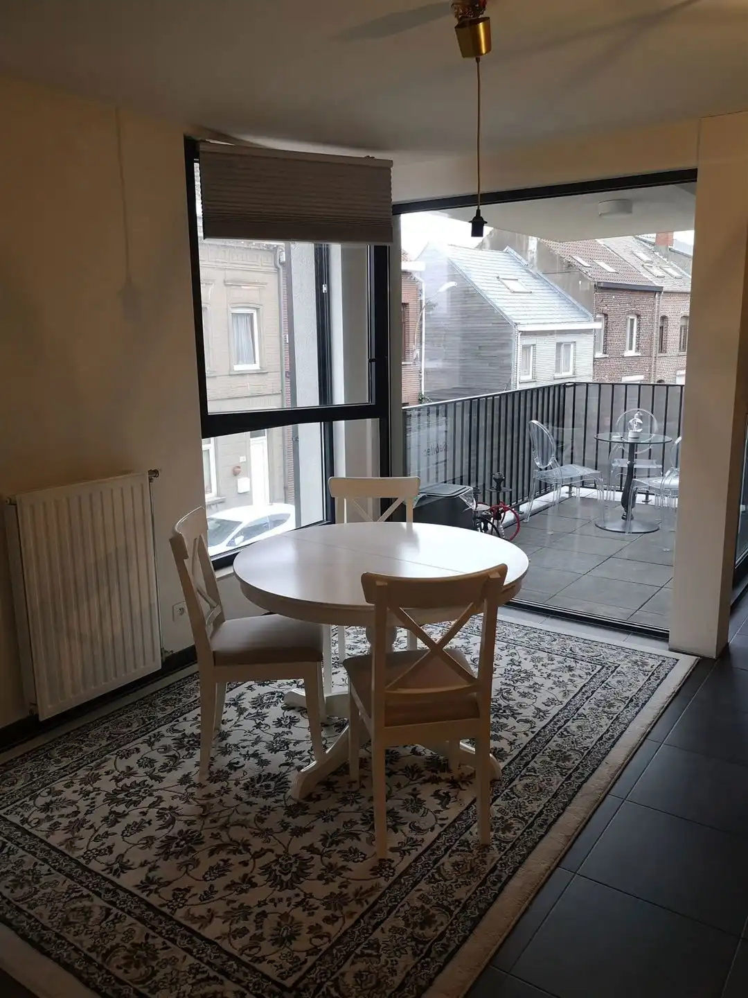 Mooi appartement met 1 slaapkamer in een recent gebouw + pkg foto 3