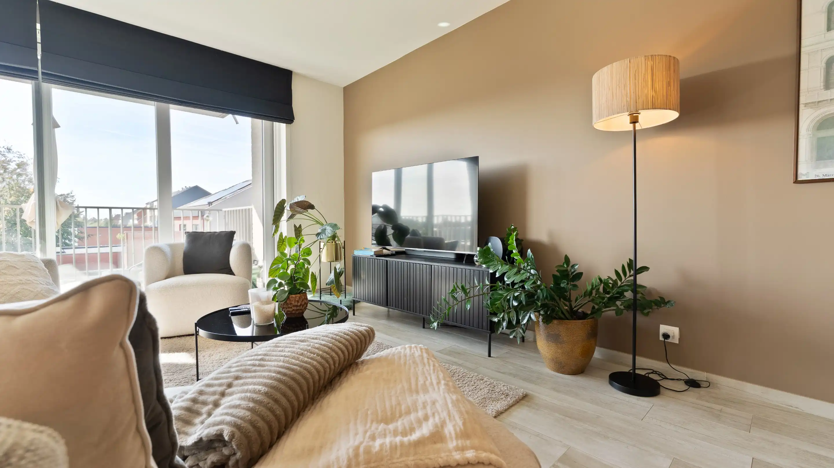 Gezellig en lichtrijk 2-slaapkamerappartement met ruim terras en garagebox foto 9