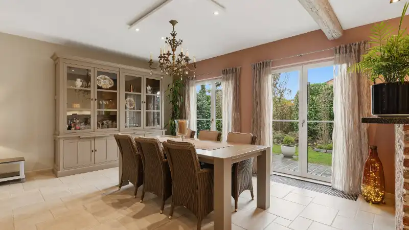 Vernieuwd landhuis van 175m² op 4a79ca foto 16