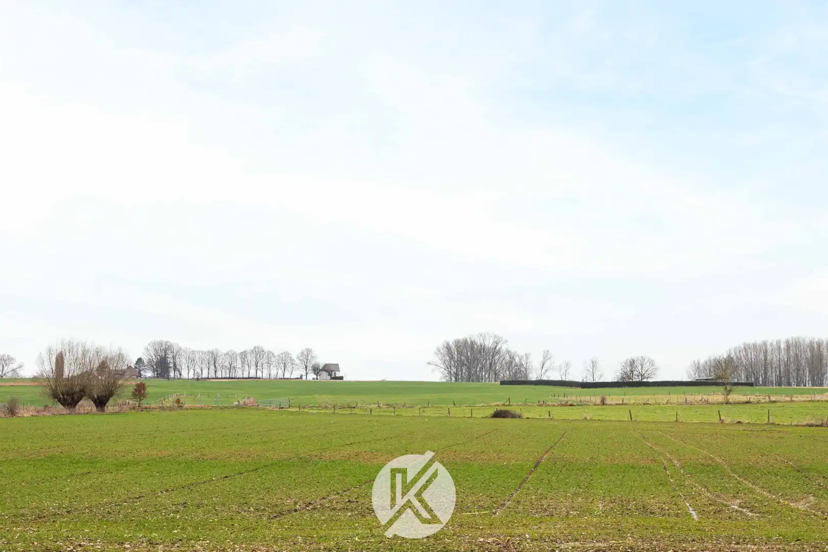 Interessante renovatiewoning op uniek perceel foto 23