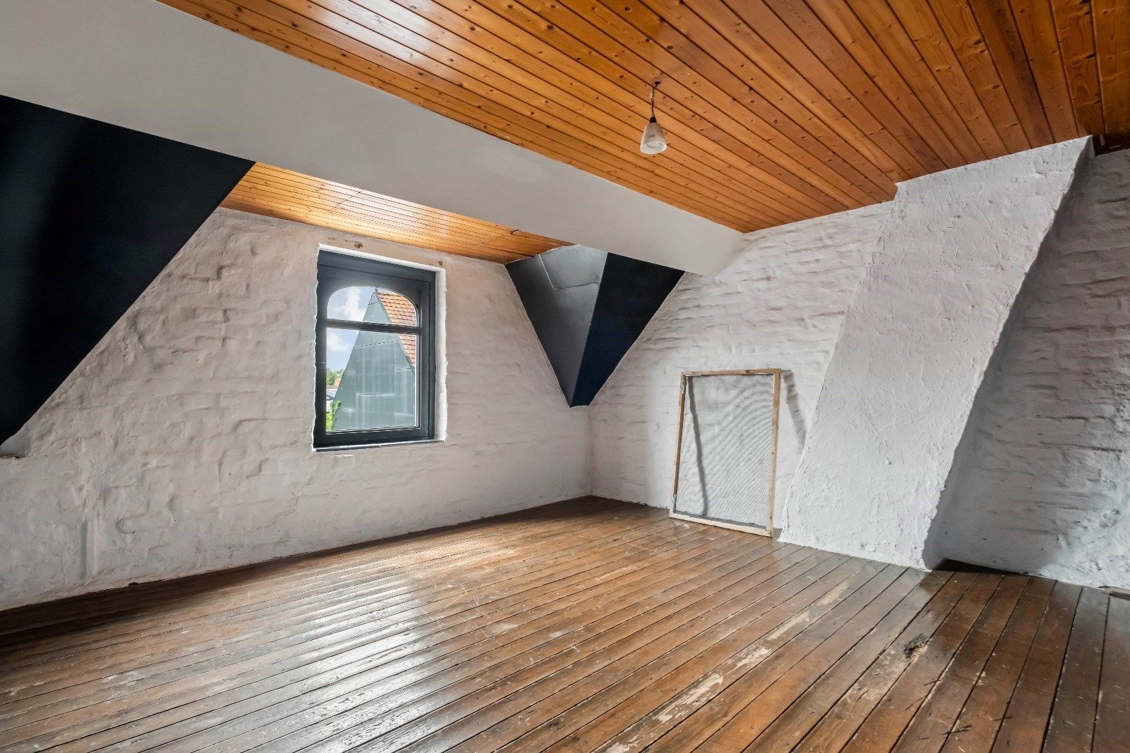 Woning met 4 slaapkamers, tuin en garage in Dadizele-centrum foto 14