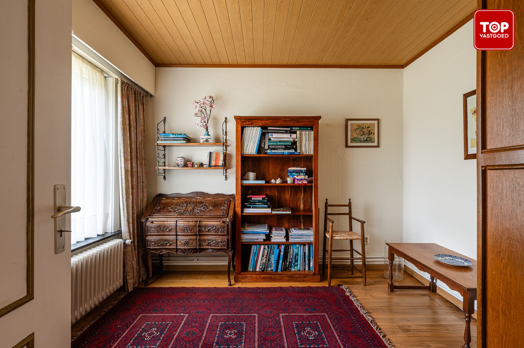 Te renoveren bungalow met enorm potentieel op een Toplocatie foto 8