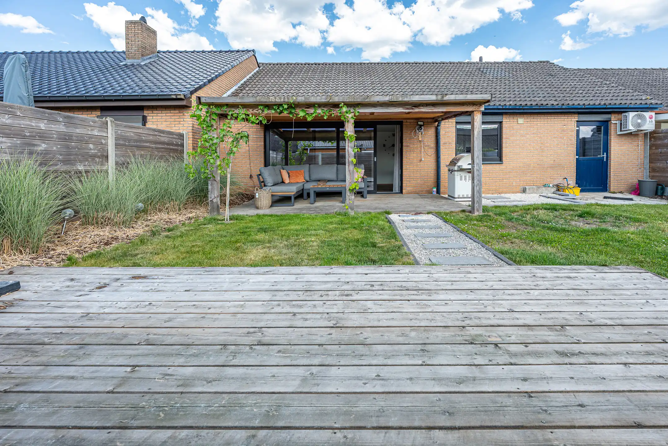 Charmante instapklare woning met tuin vlakbij het centrum foto 17