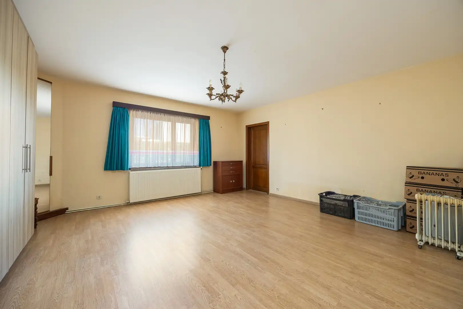 Vrijstaande woning met veel ruimte, omgeven door groen. foto 13