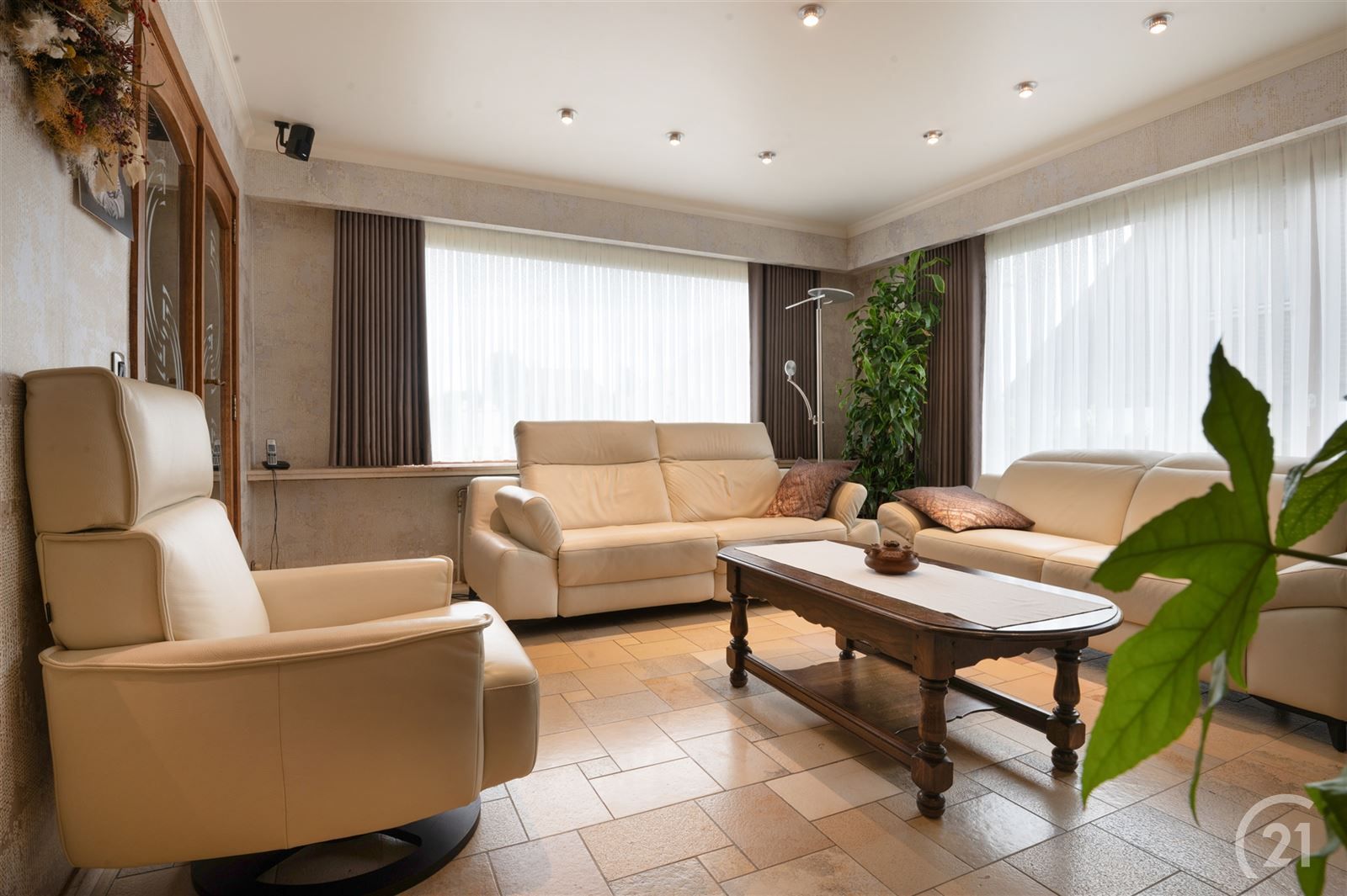 Ruime villa met prachtig zicht op 10are53 foto 5