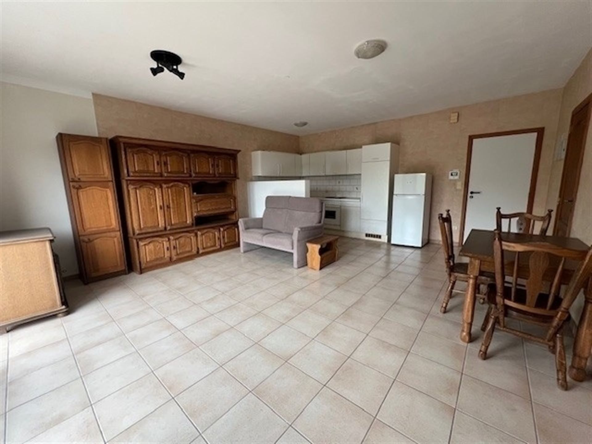 Charmant appartement met terras en garage! foto 3