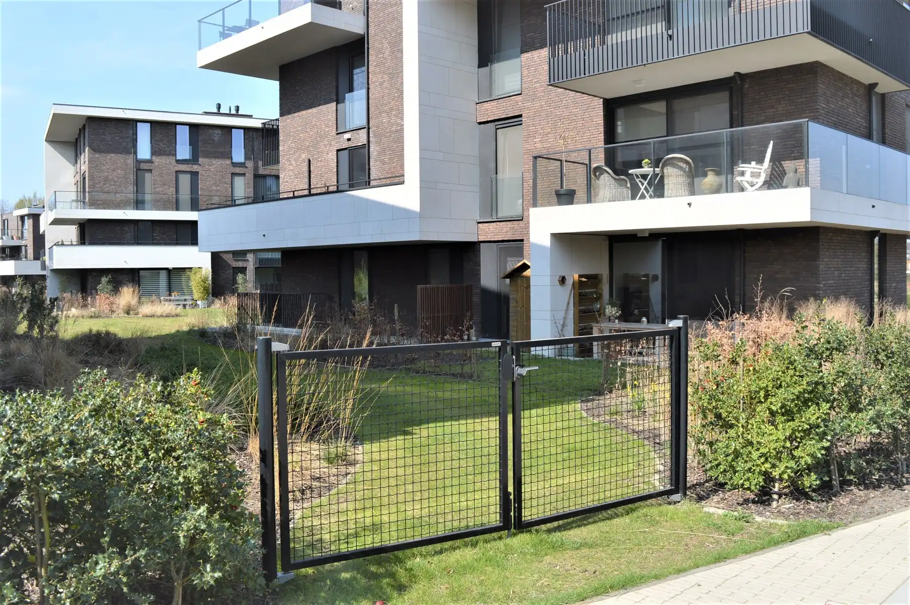 INSTAPKLAAR APPARTEMENT MET 2 SLPKS, TERRAS & AUTOPLAATS foto 10