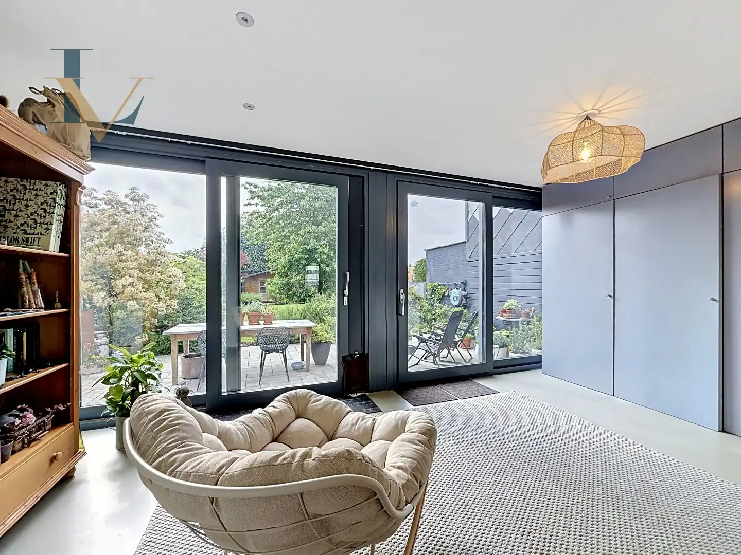 Charmante instapklare woning met 2 à 3 slpk. aan de vaart in Schoten nabij het centrum.  foto 13