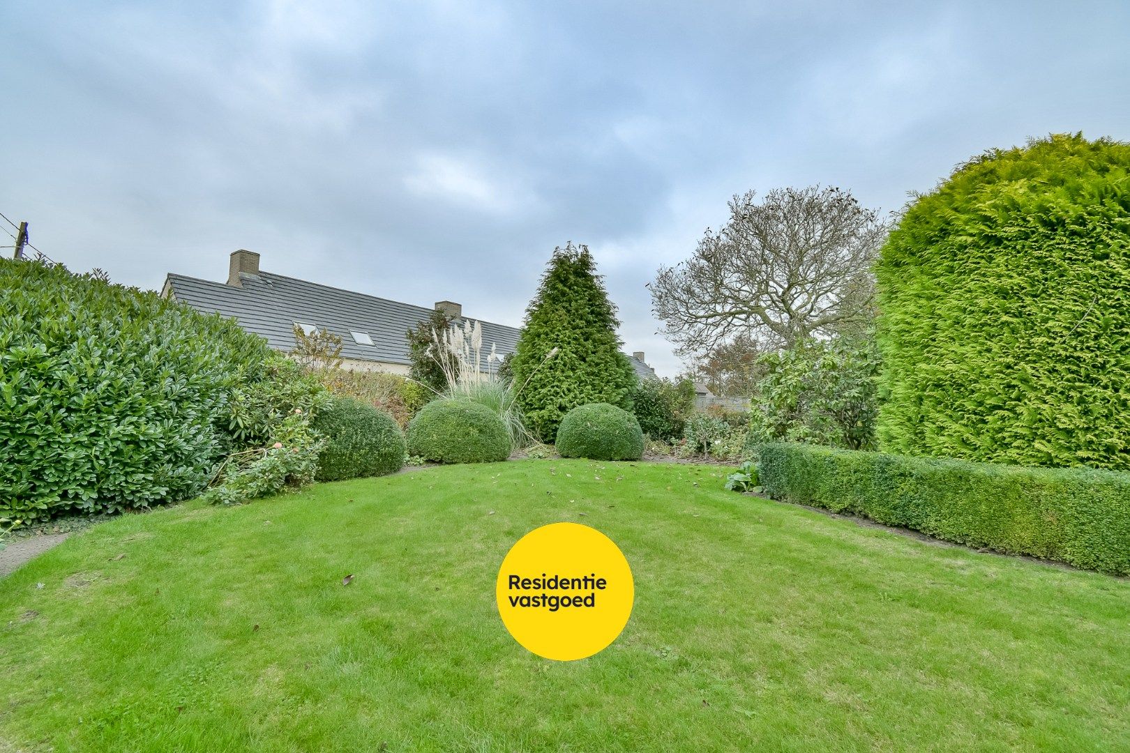 Statige woning met ruime loodsen in Kortemark! foto 21