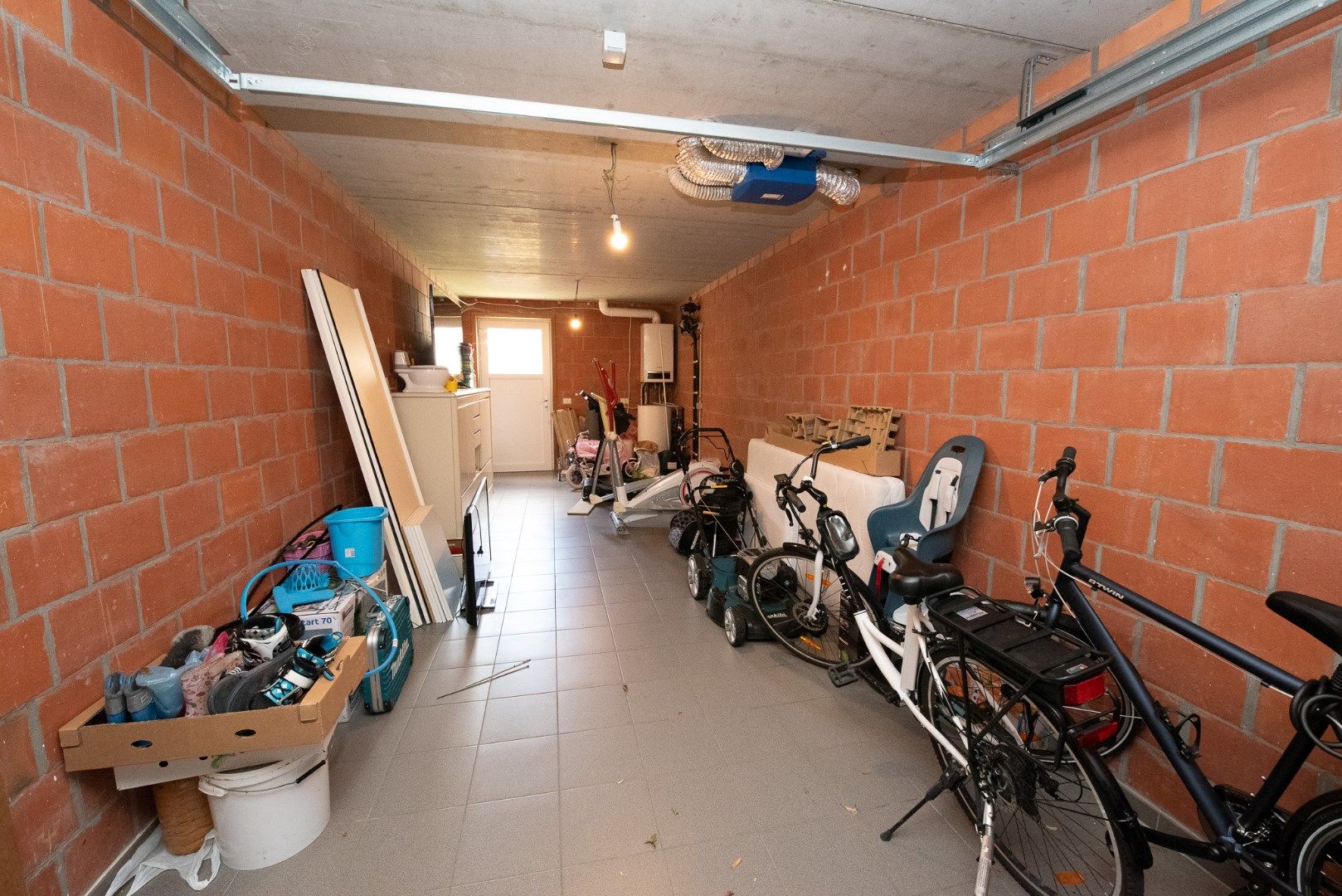 Ruime halfopen woning TE HUUR in Zulte foto 14