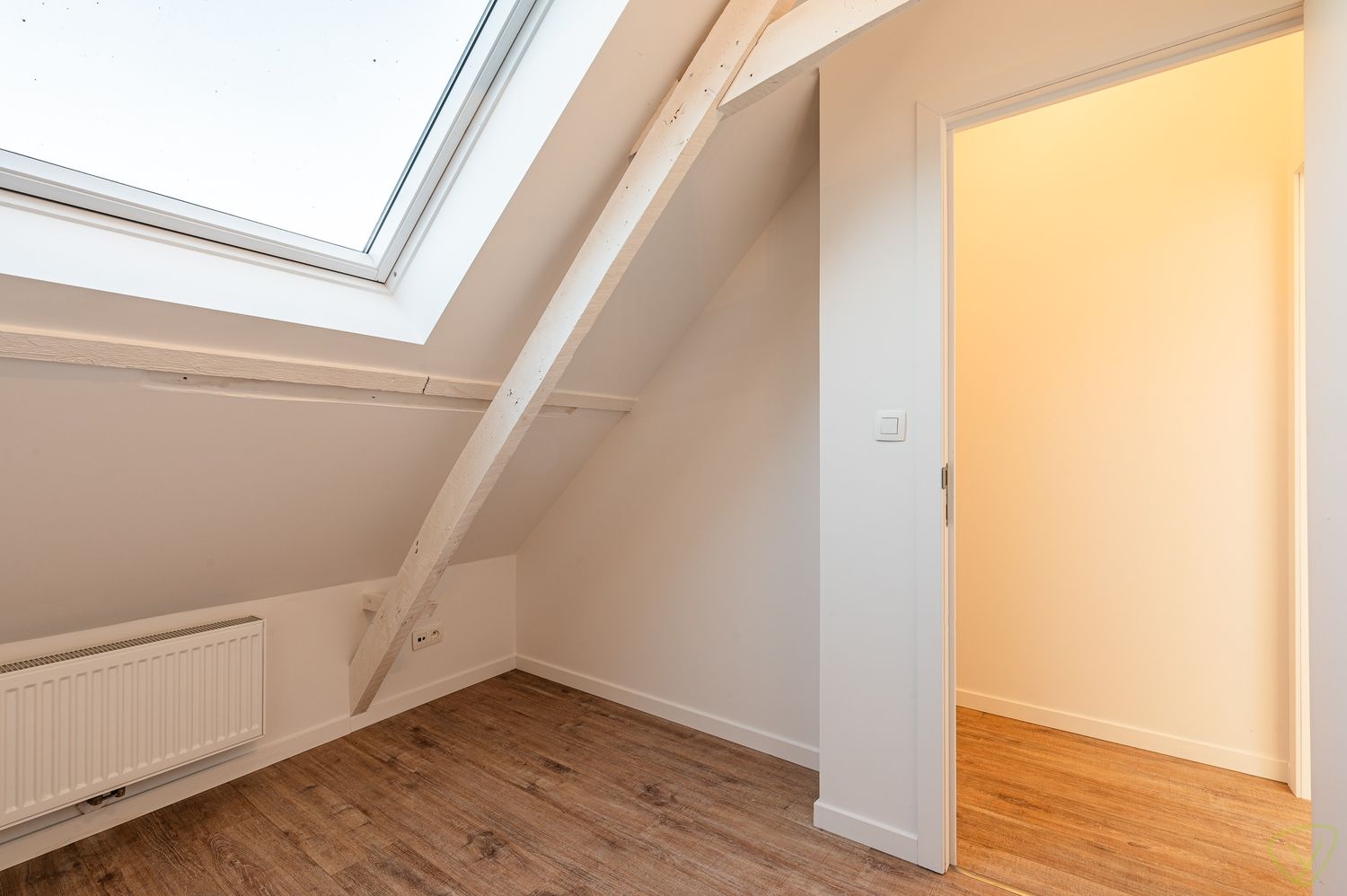 Gerenoveerde arbeiderswoning met drie slaapkamers en garagebox foto 19