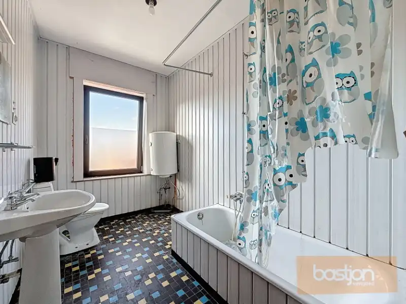 🏠 Woning met potentieel te koop in Harelbeke foto 13