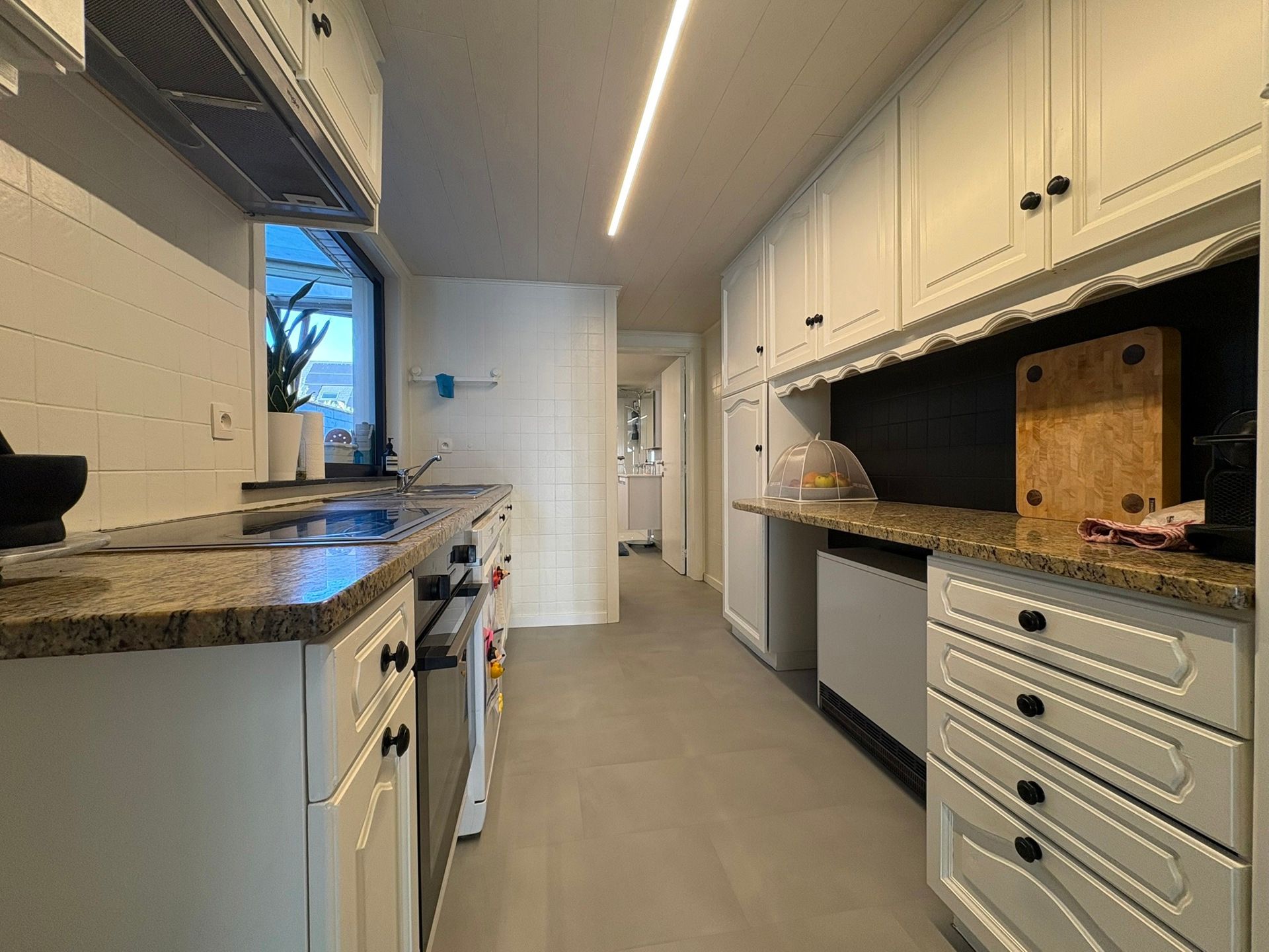Ruime rijwoning met 3 slaapkamers en garage  foto 3
