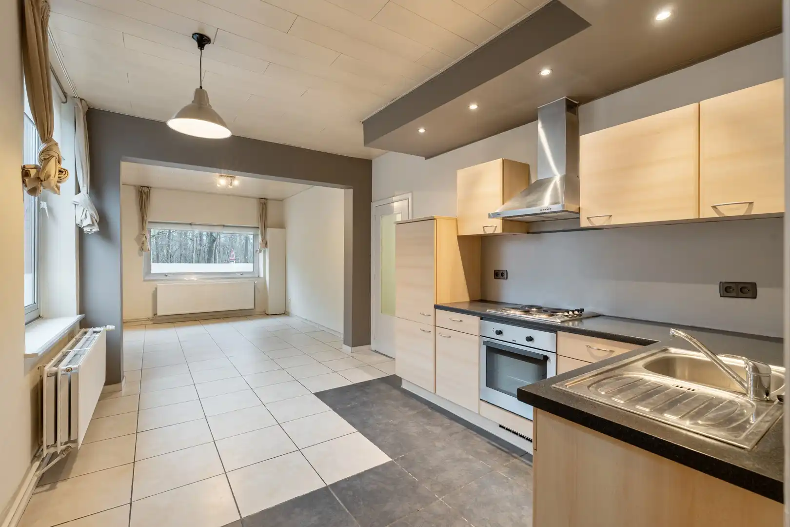 Hoofdfoto van de publicatie: Verzorgd appartement met terras in de Zestienhuizenstraat te Houthalen