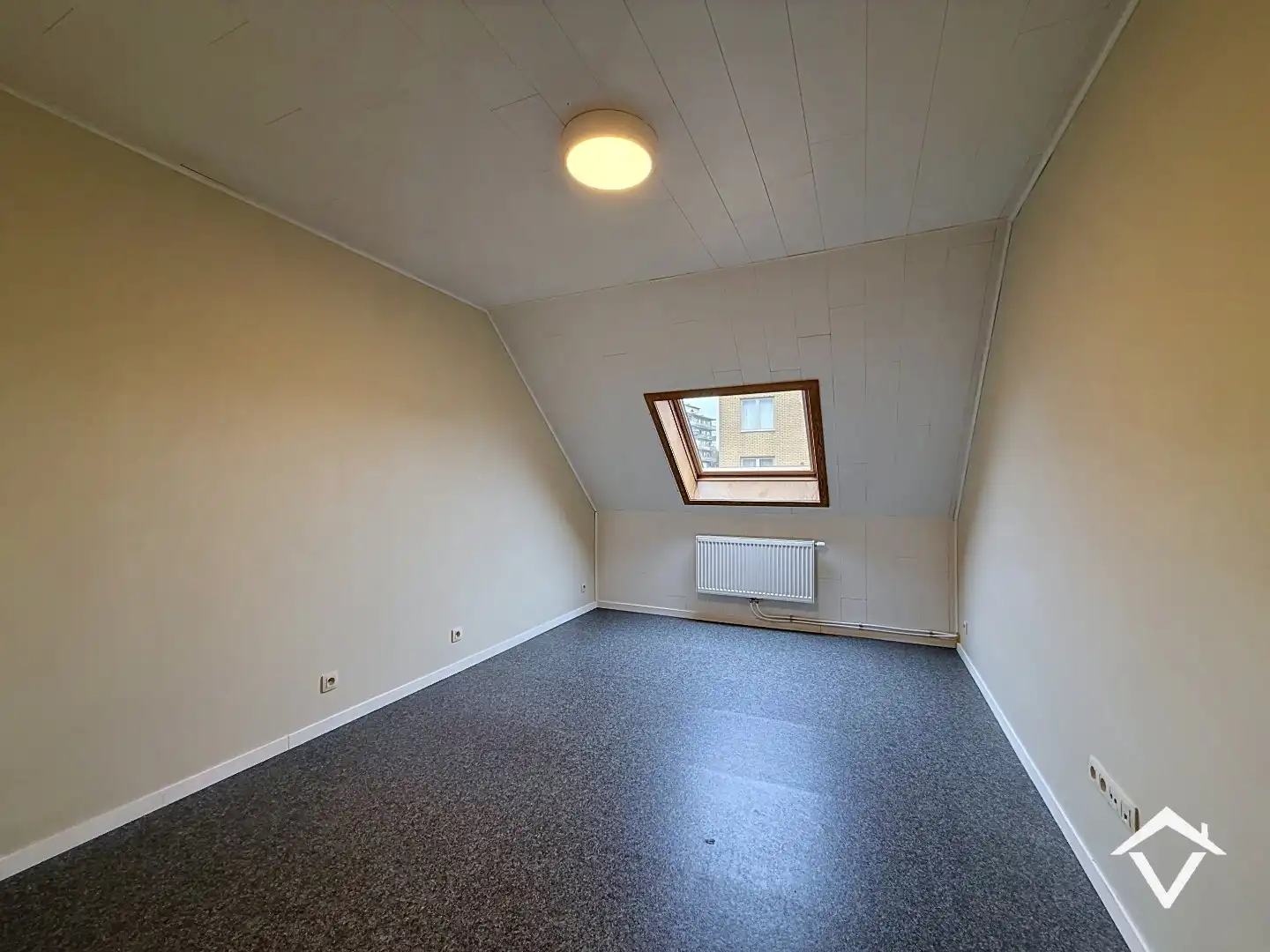 Centraal gelegen woning met 5 slaapkamers te Roeselare foto 17