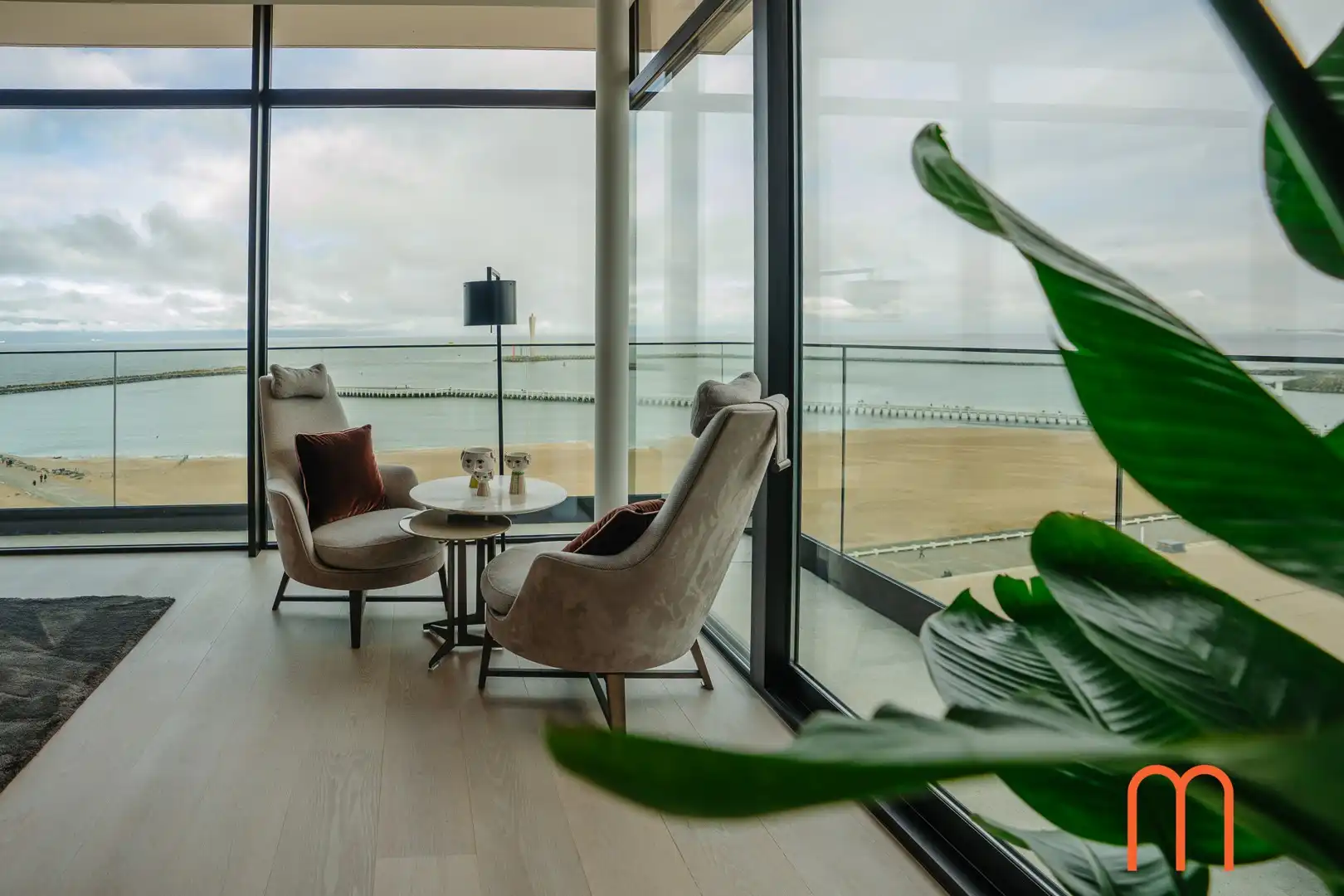 Luxueuze penthouse te koop in Oostende – Exclusief wooncomfort met panoramisch zeezicht foto {{pictureIndex}}