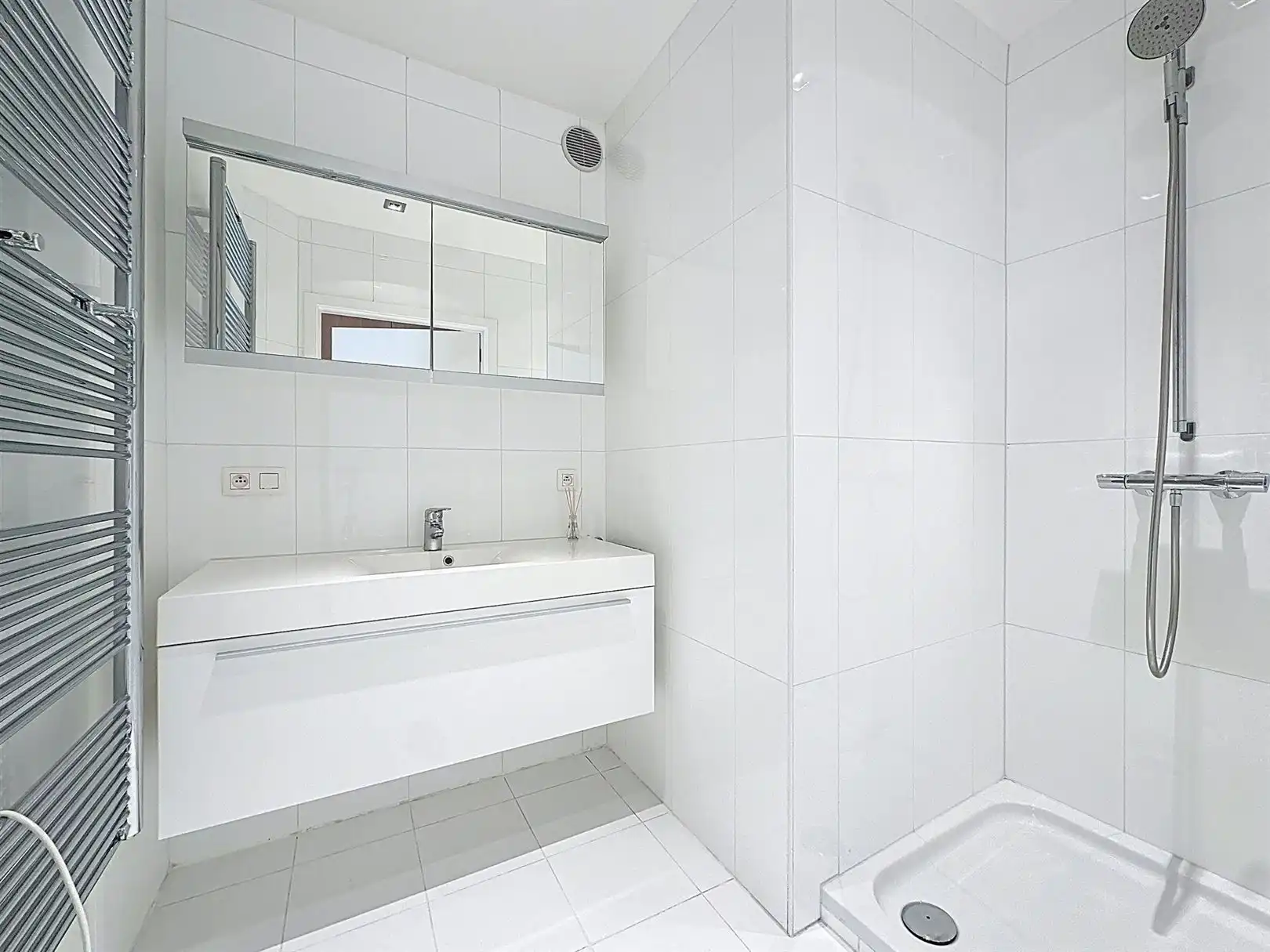 Prachtig appartement met ruim terras en P in centrum Brasschaat  foto 14