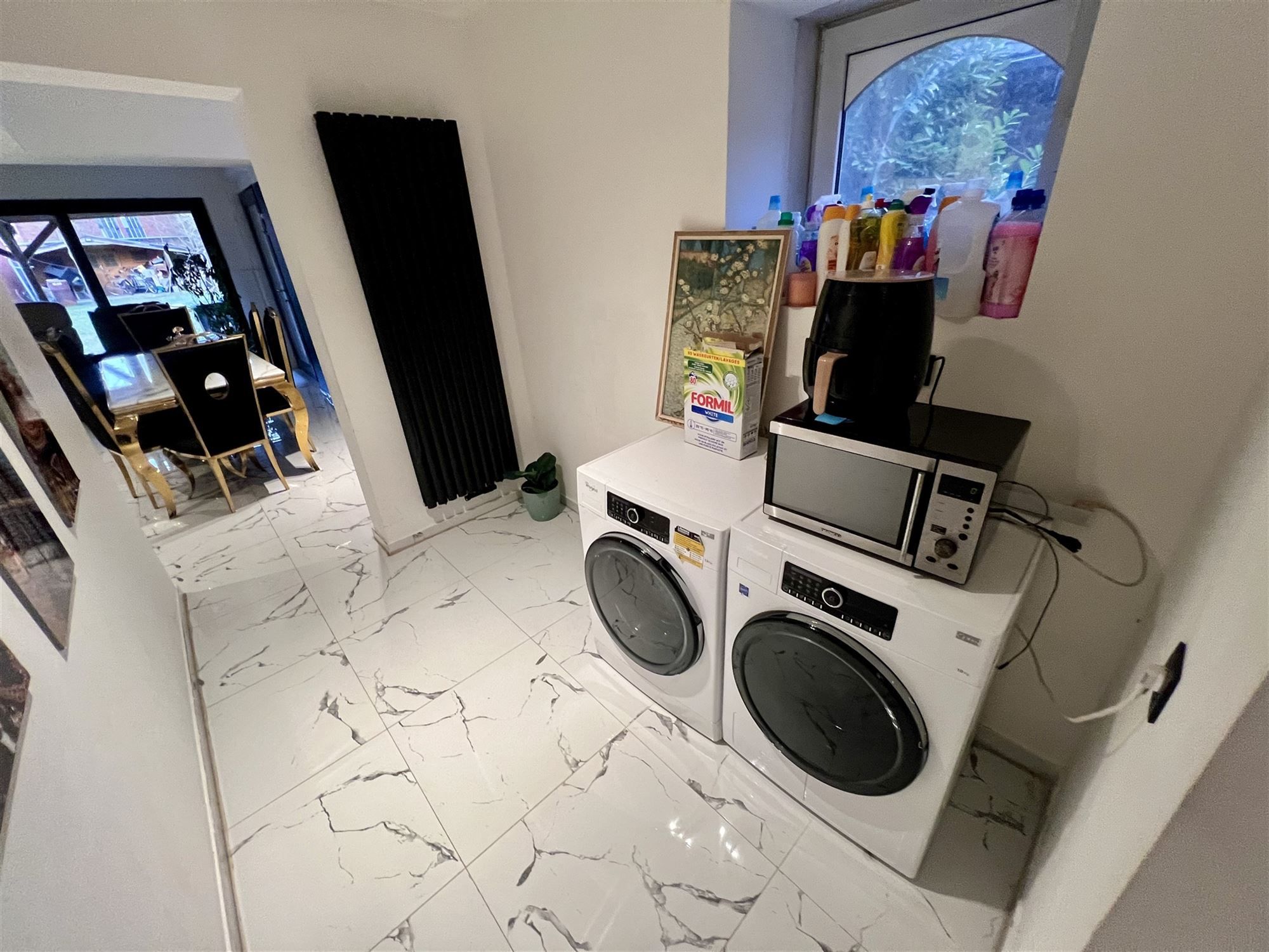Enorme gezinswoning op 463 m² met 5 slaapkamers en 2 badk. foto 7