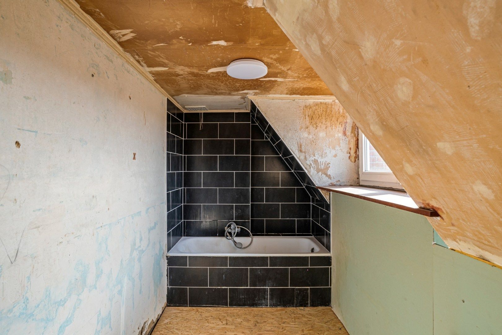 Halfopen woning met garage en fenomenaal uitzicht in Rekkem foto 14