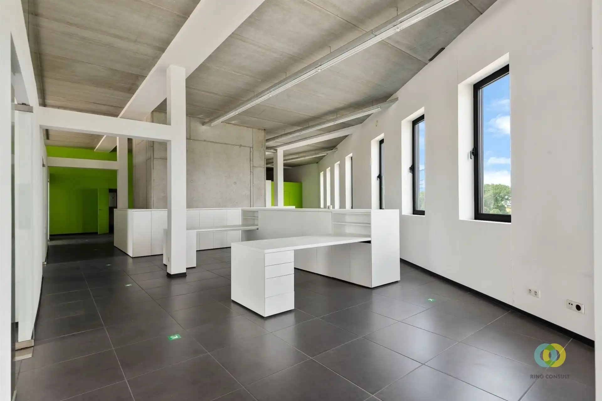 kantoor met parkingmogelijkheid foto 2