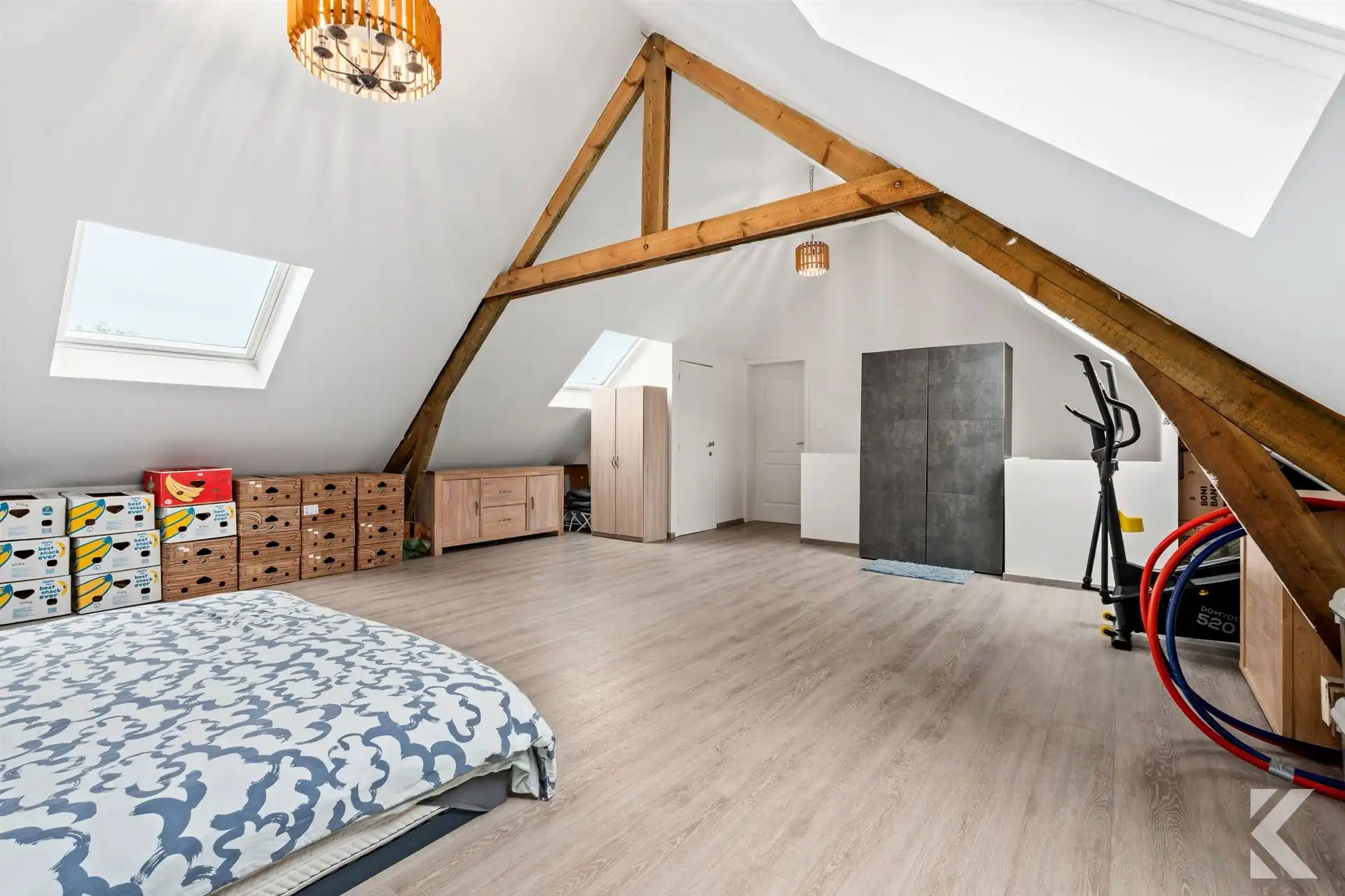 Volledig gerenoveerde woning met tuin, garage, EPC-B foto 8
