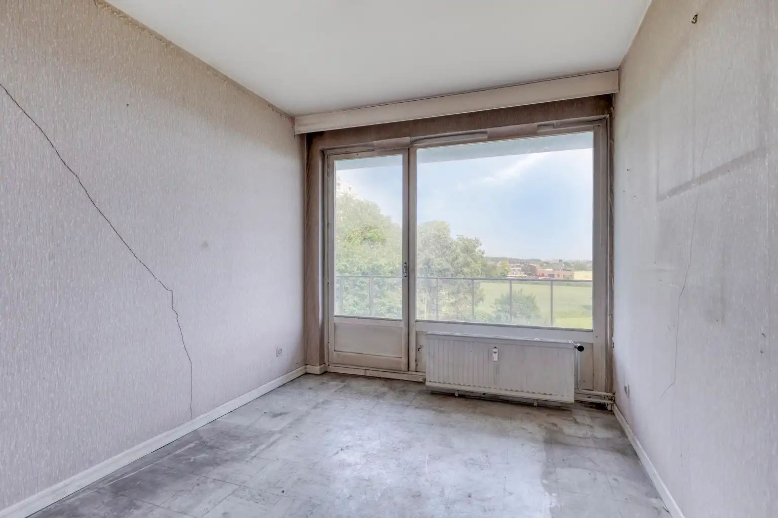 Lichtrijk 2-kamer appartement met terras en kelder foto 14
