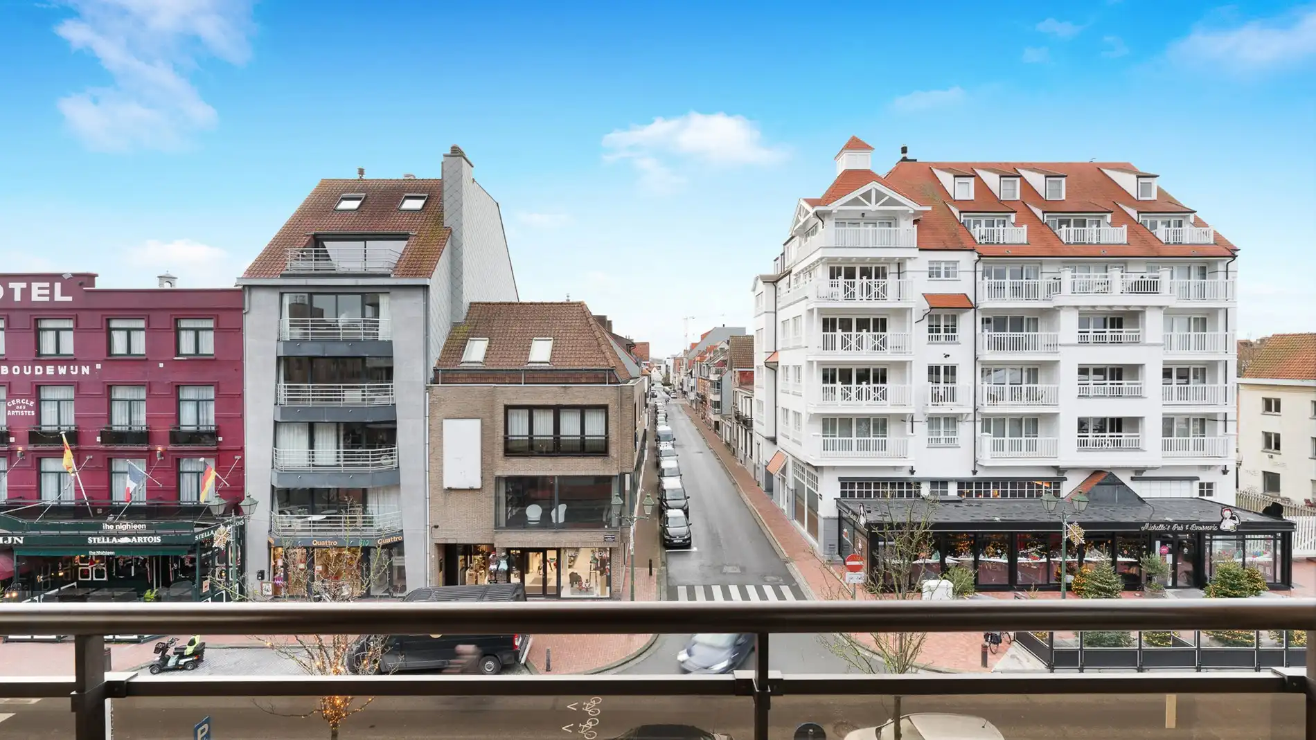 Appartement met 2 slaapkamers in de Lippenslaan te koop foto 4